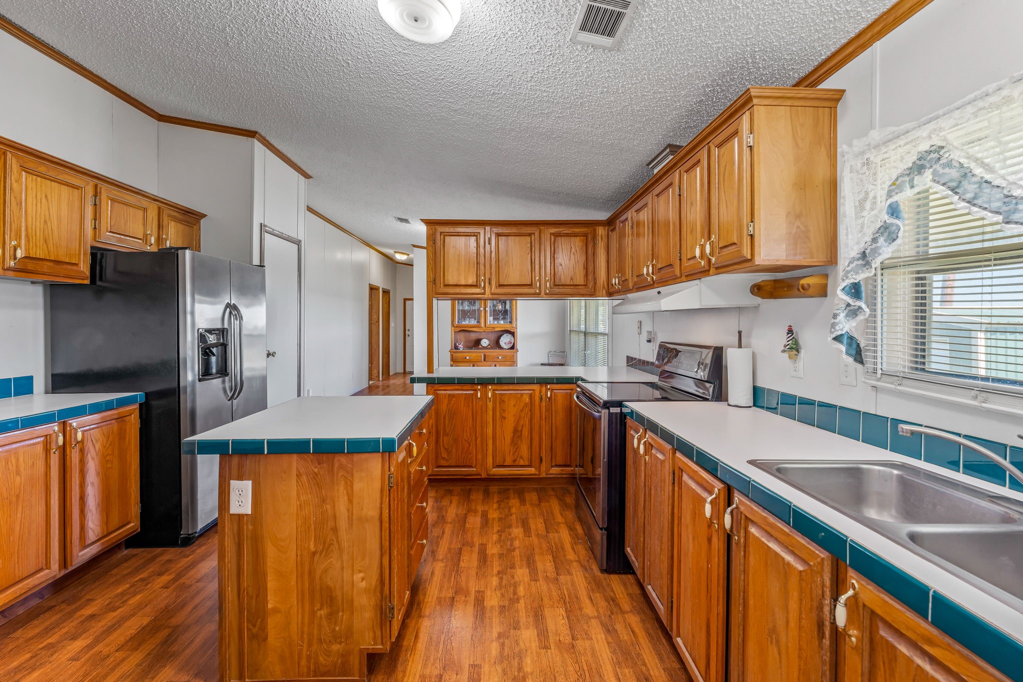 6931 Tin Top Highway