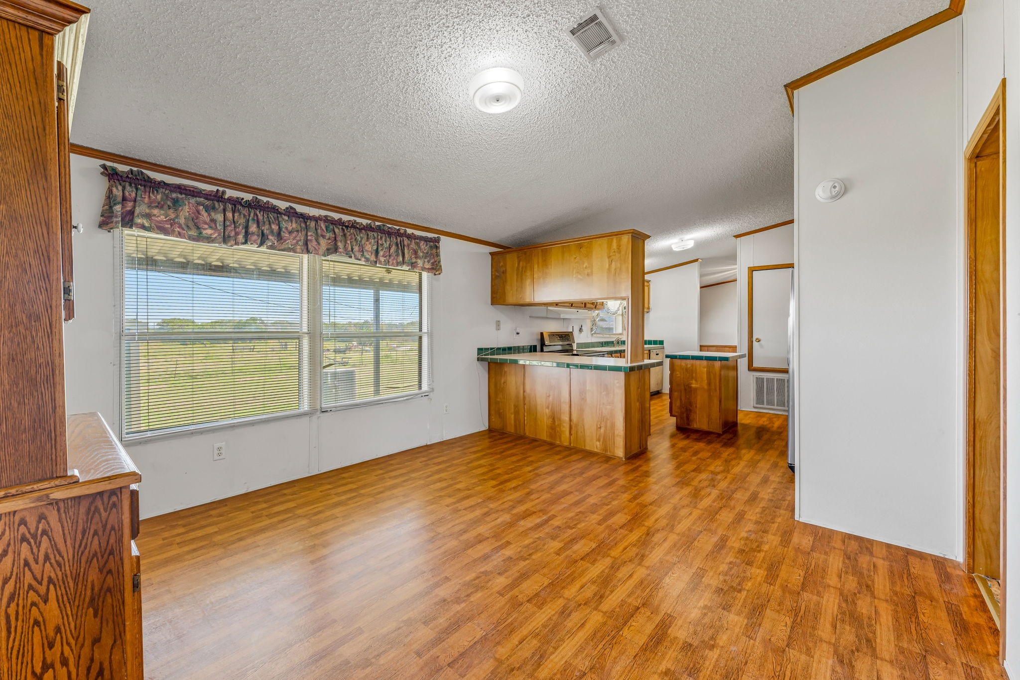 6931 Tin Top Highway