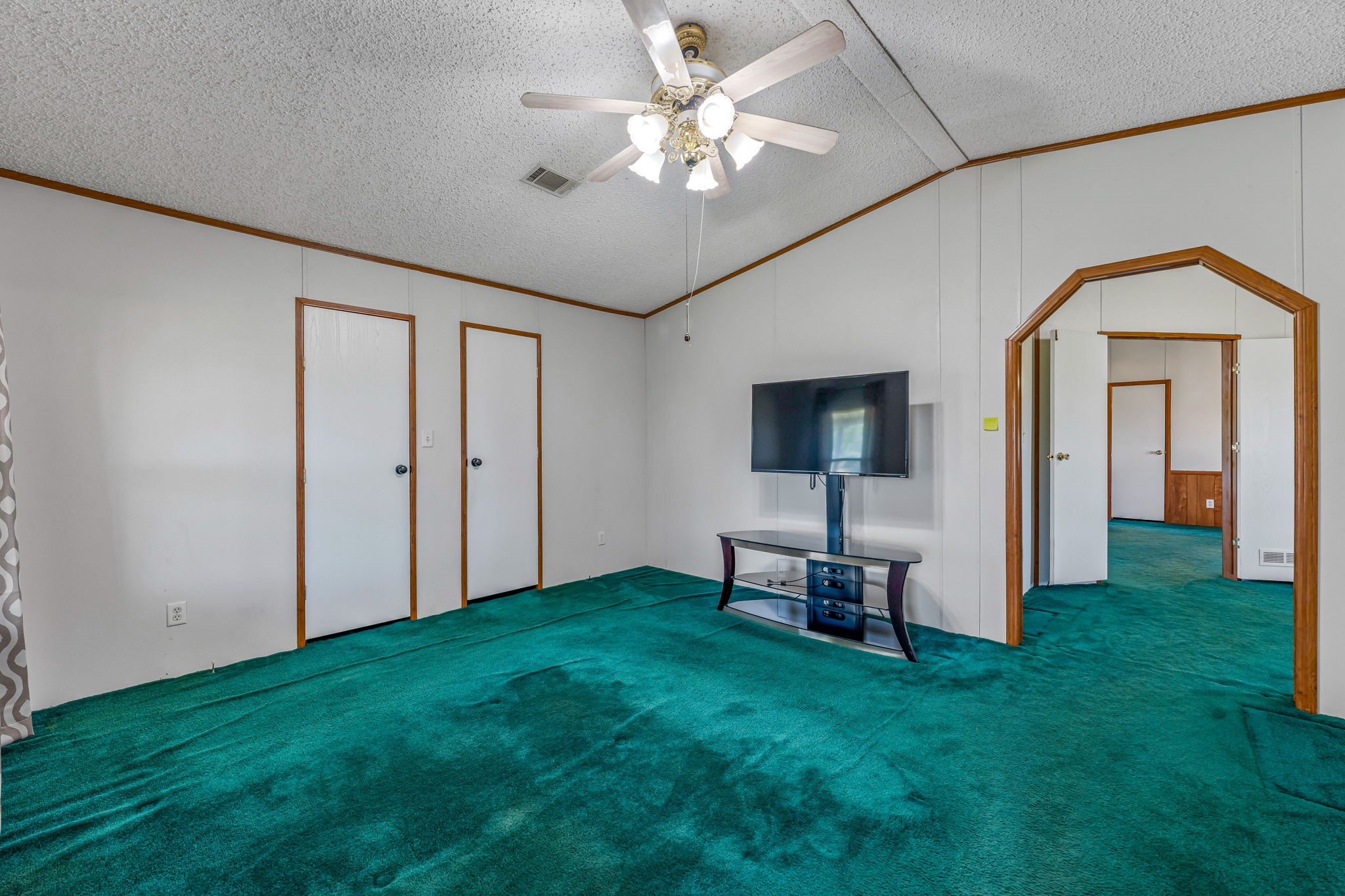 6931 Tin Top Highway