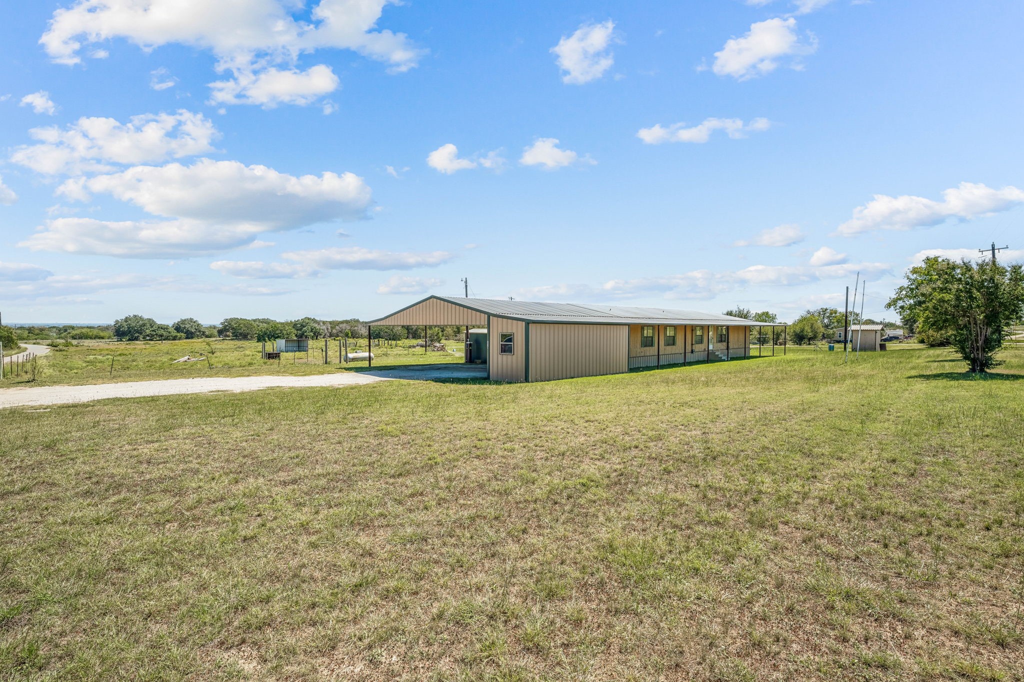 6931 Tin Top Highway