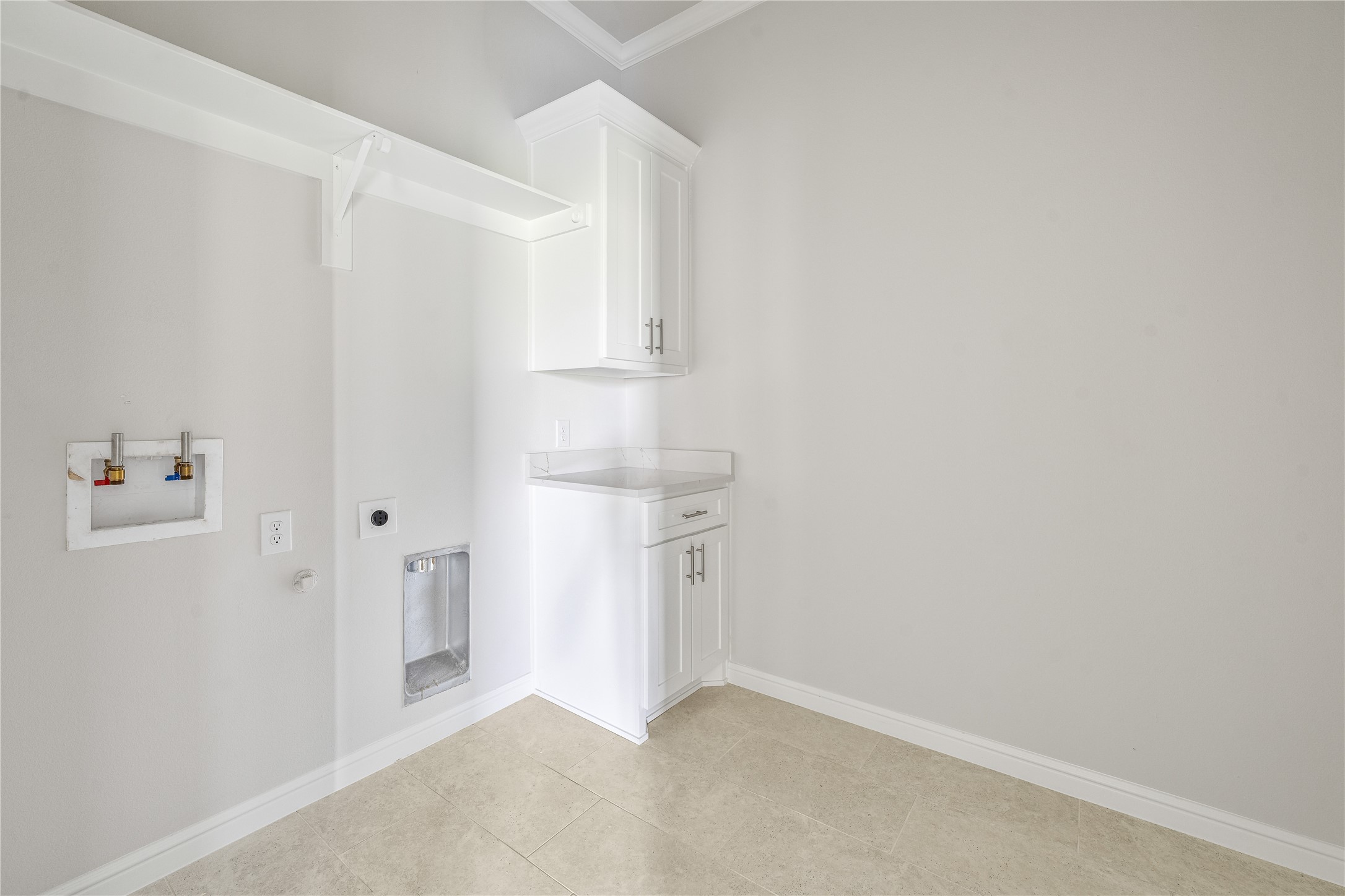 2128 Middlewood Circle