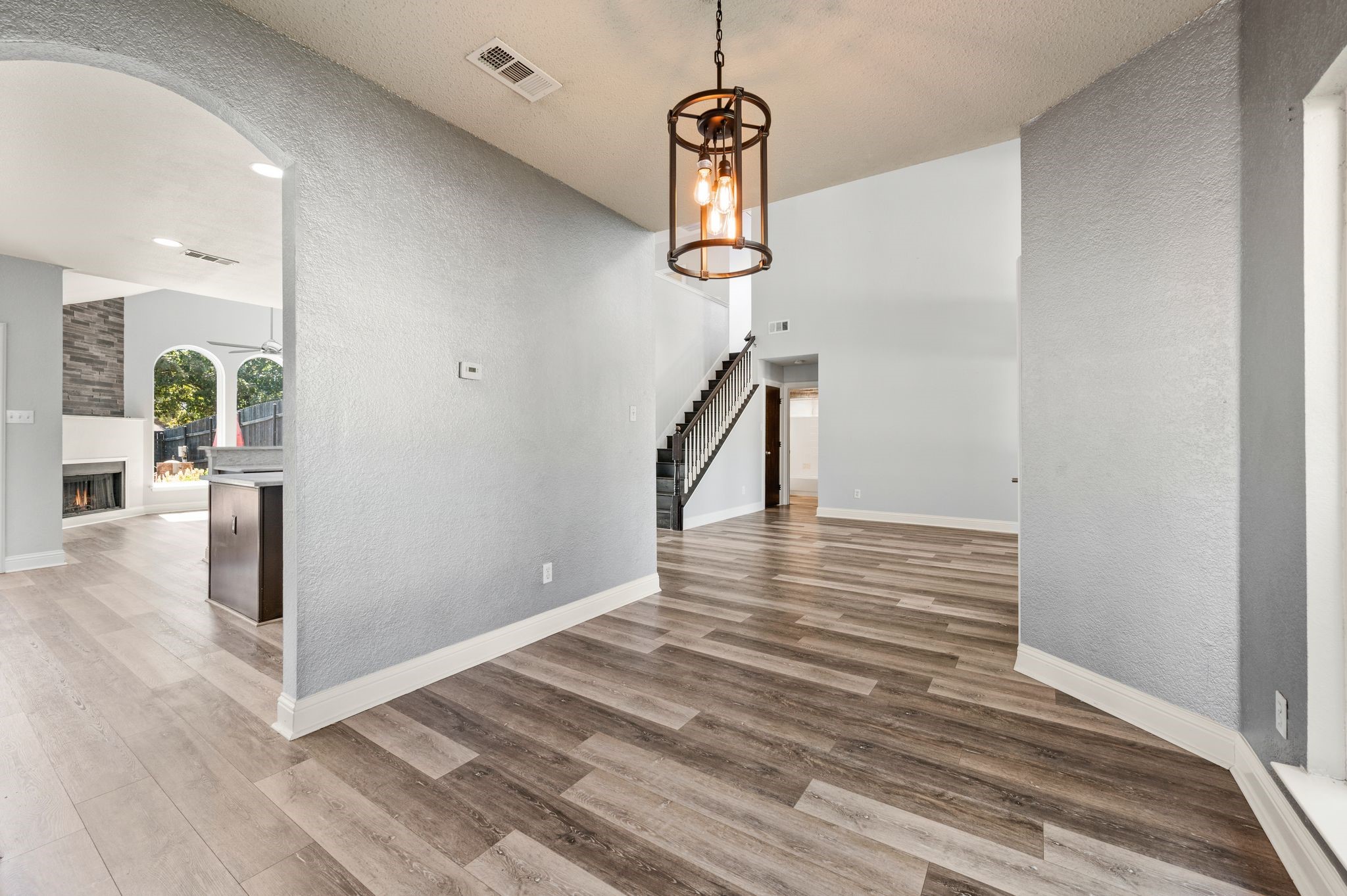 9122 Woodlake Drive