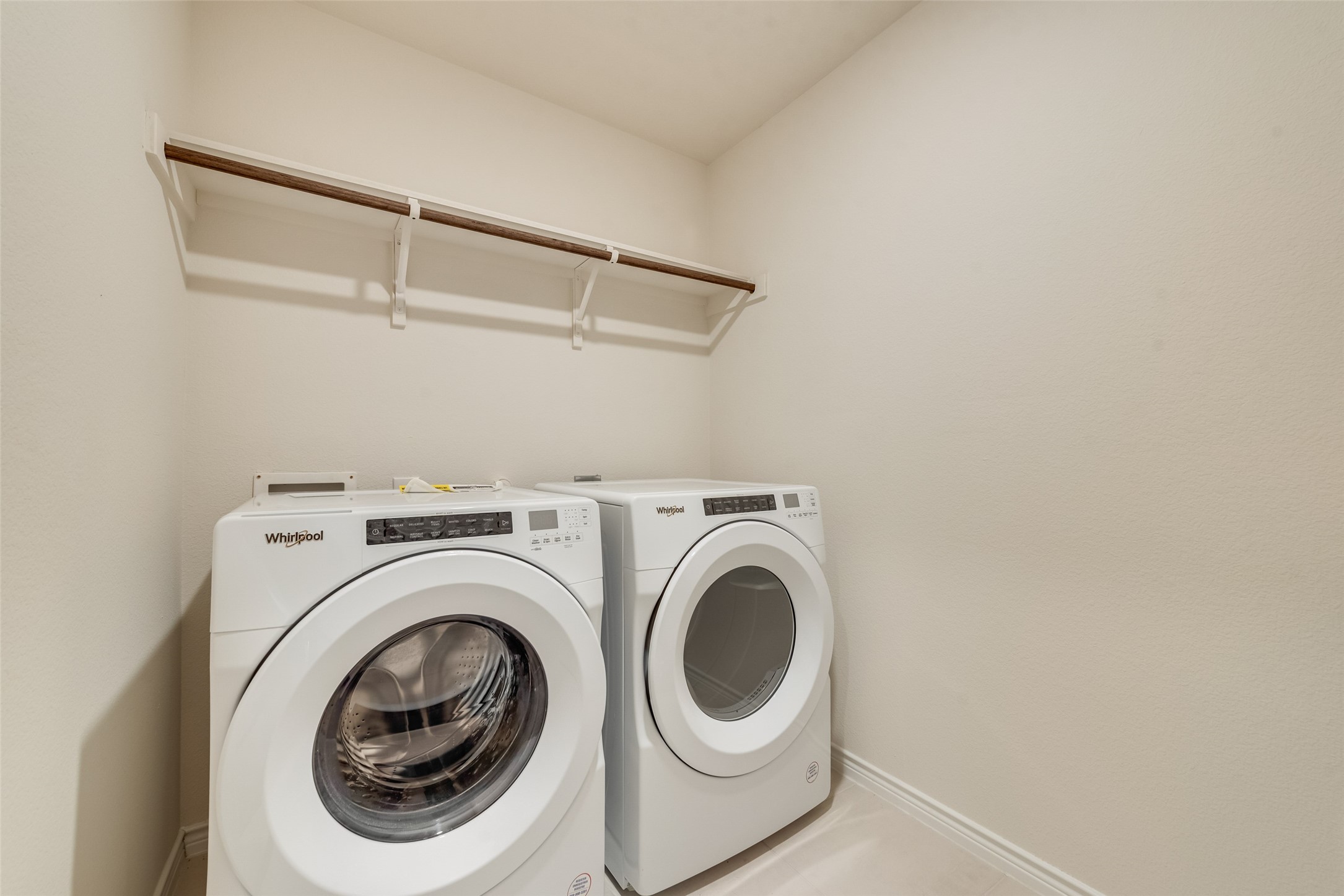 4009 Glastonbury Road