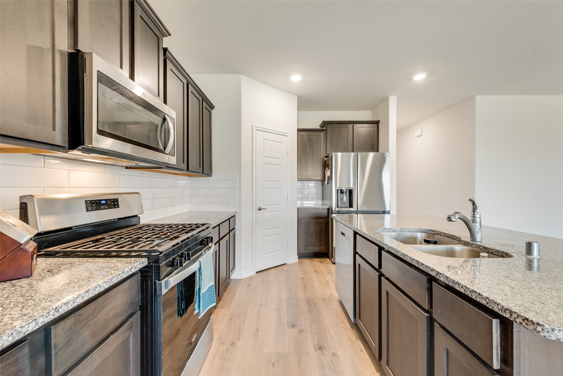 4009 Glastonbury Road