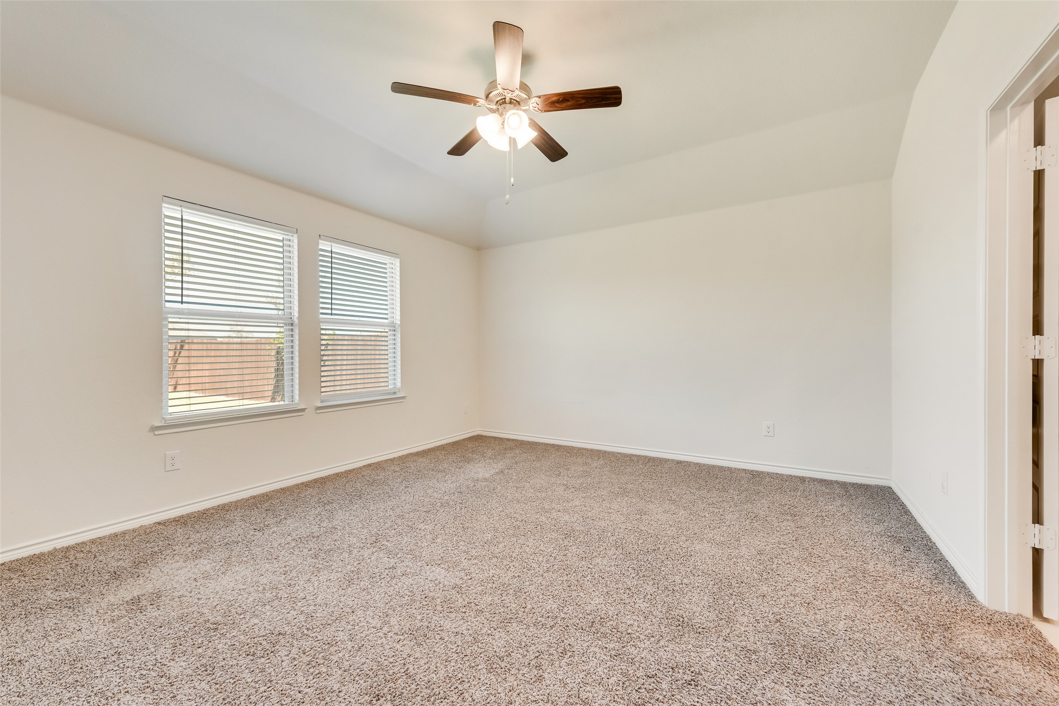 4009 Glastonbury Road