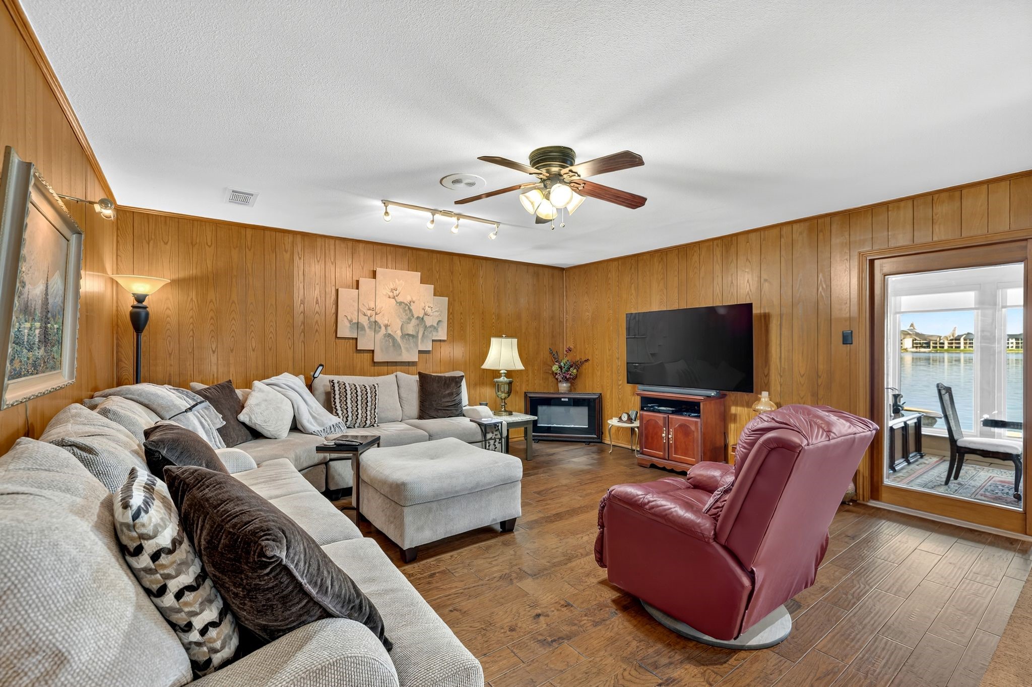 610 Panama Court