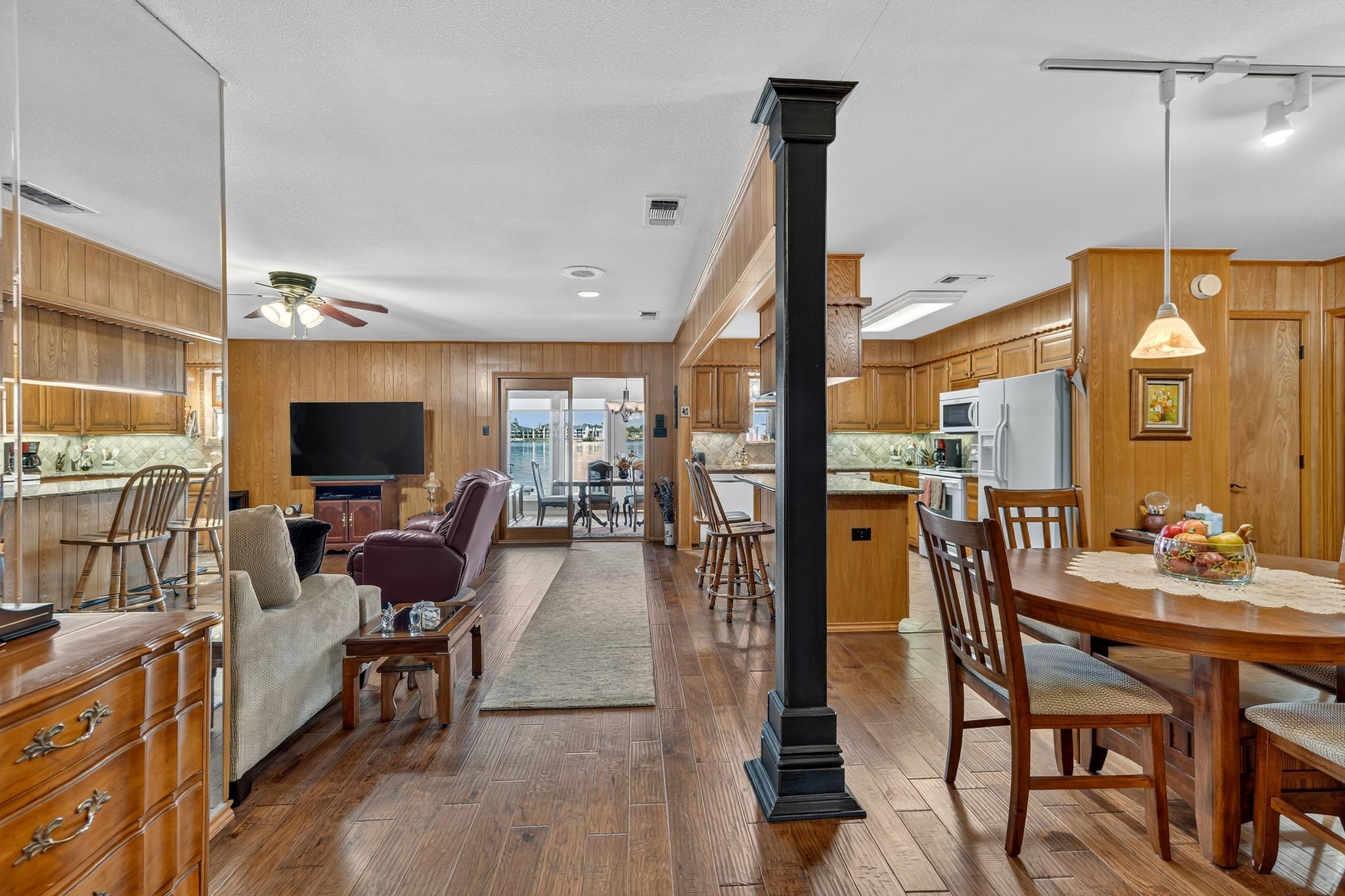 610 Panama Court