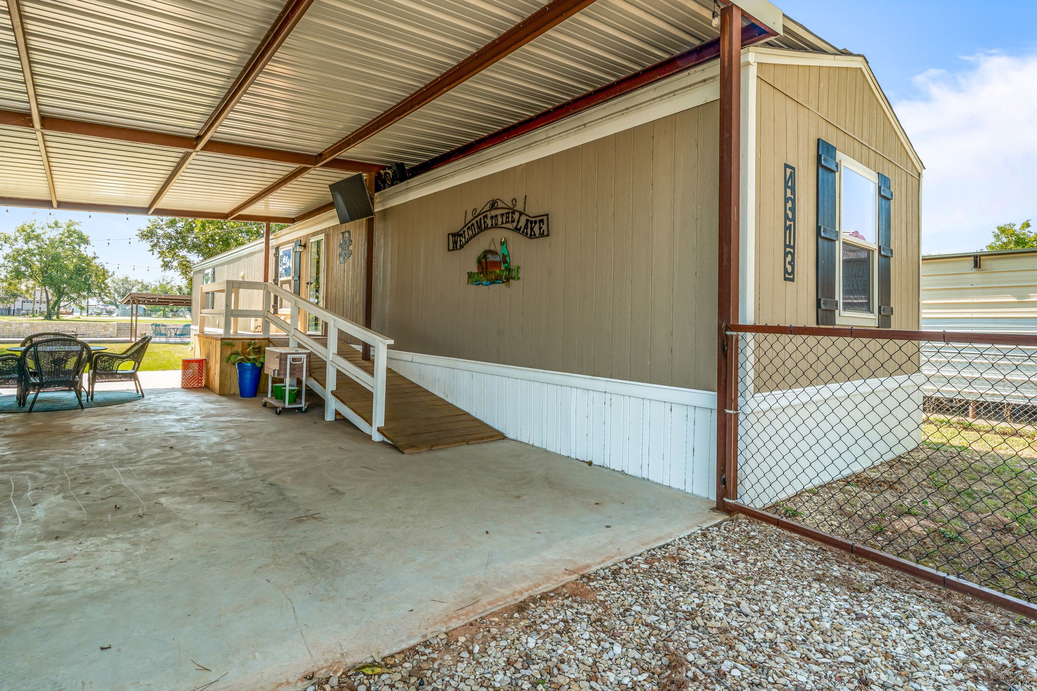 4313 Cottonwood Court