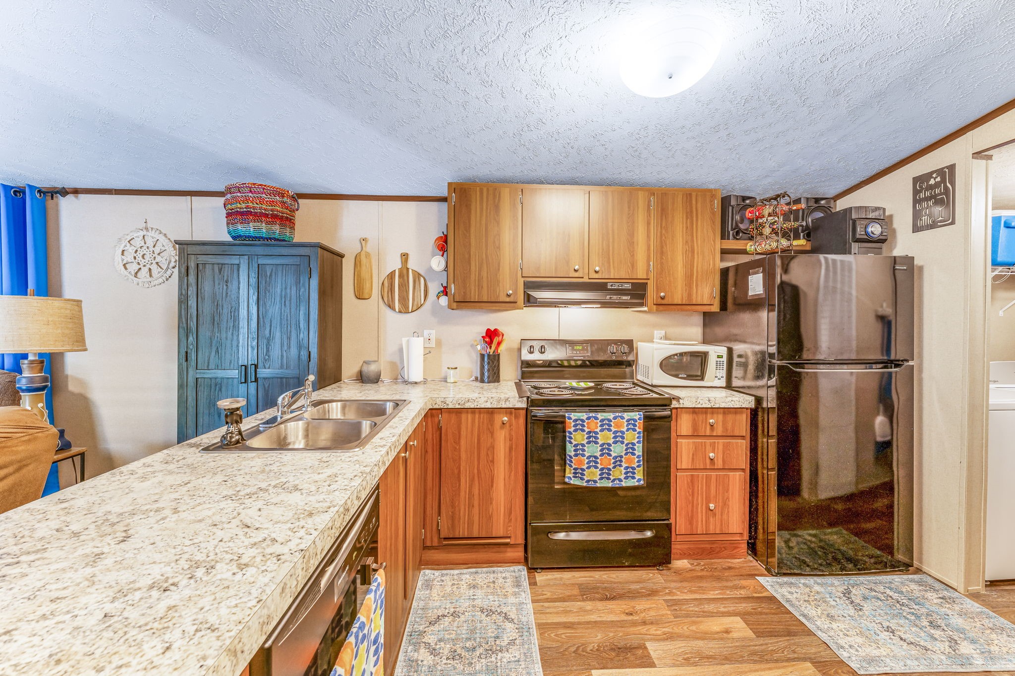 4313 Cottonwood Court