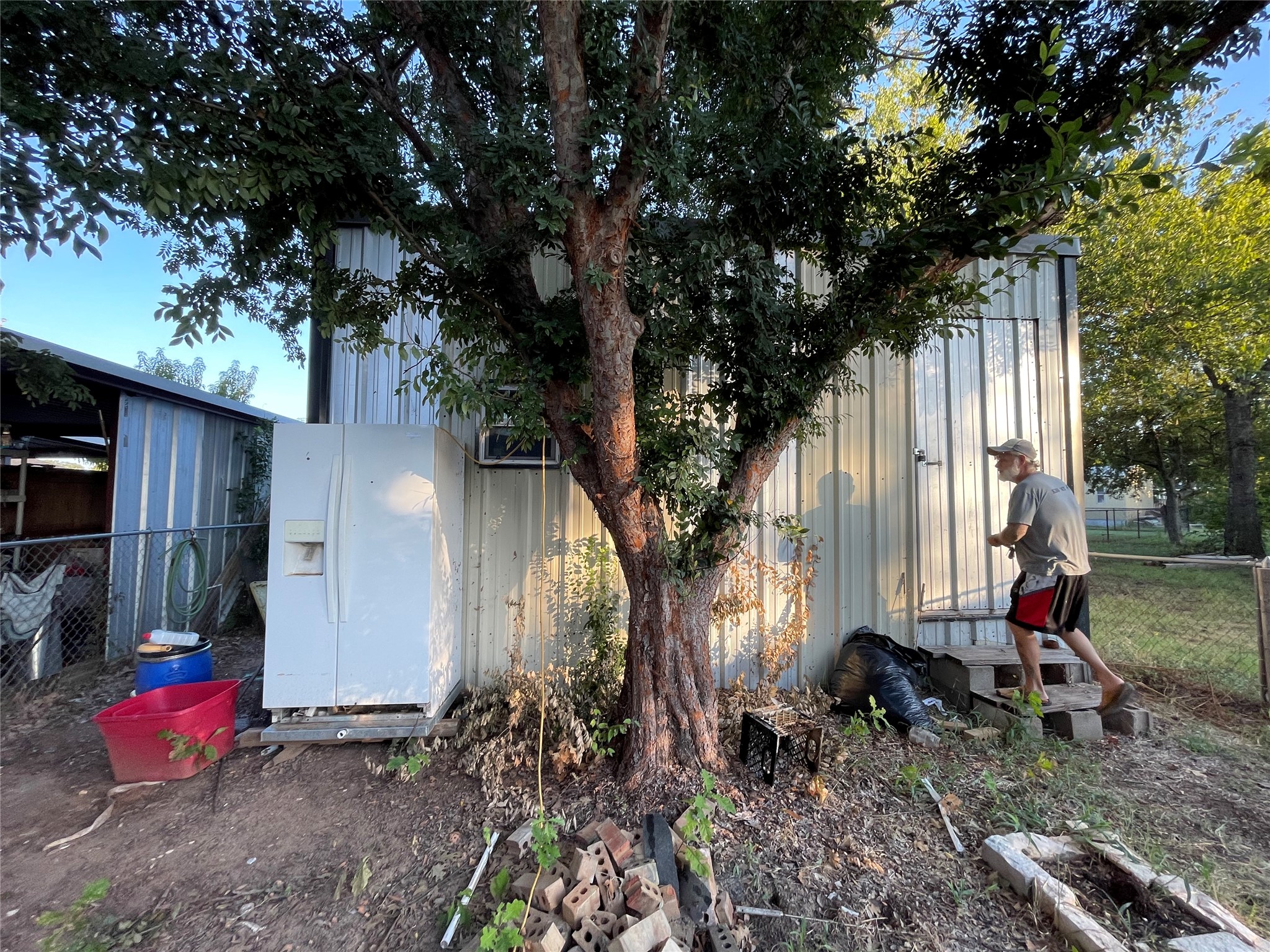 2400 Creek Drive