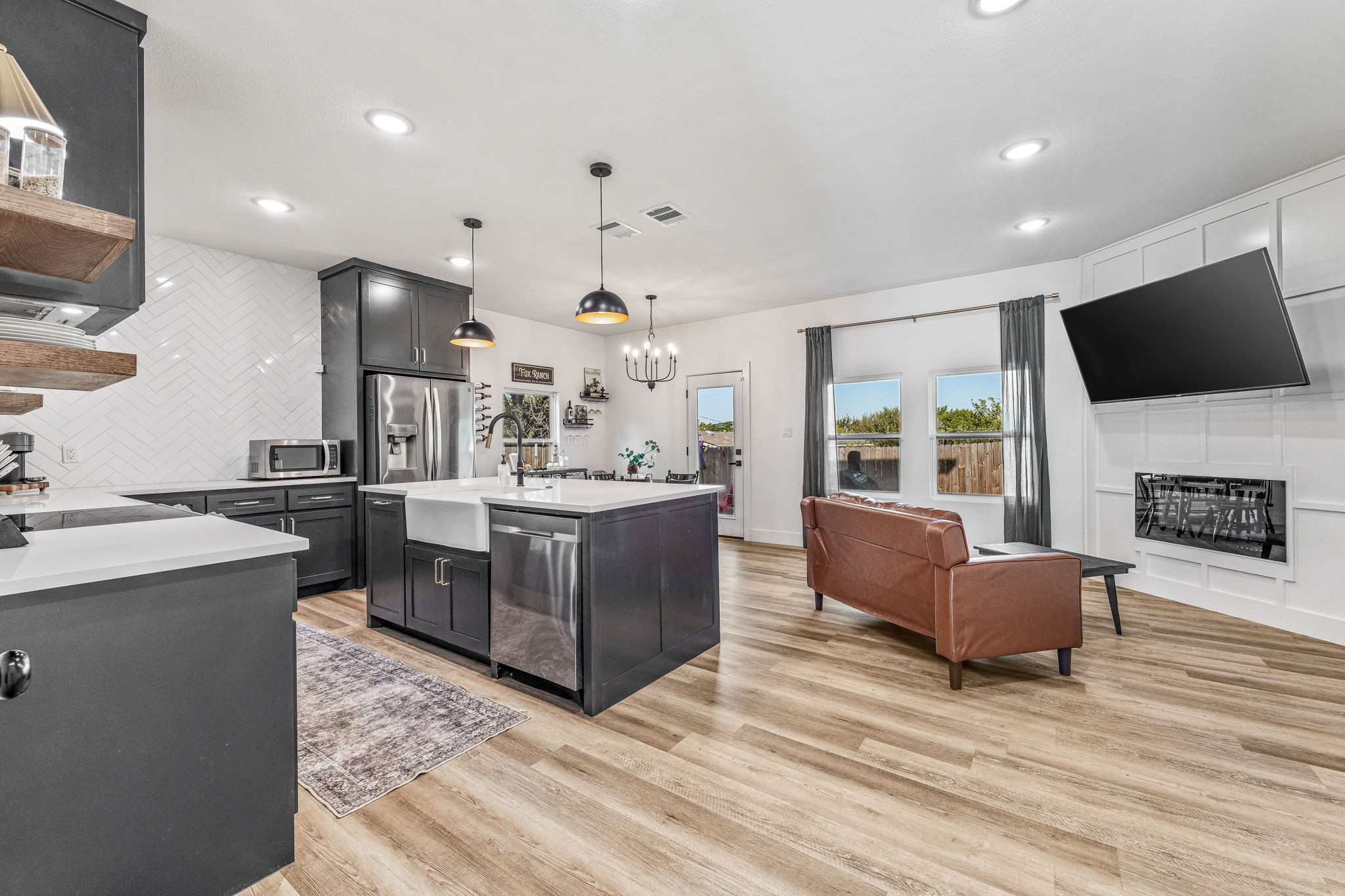 916 Devils River Drive