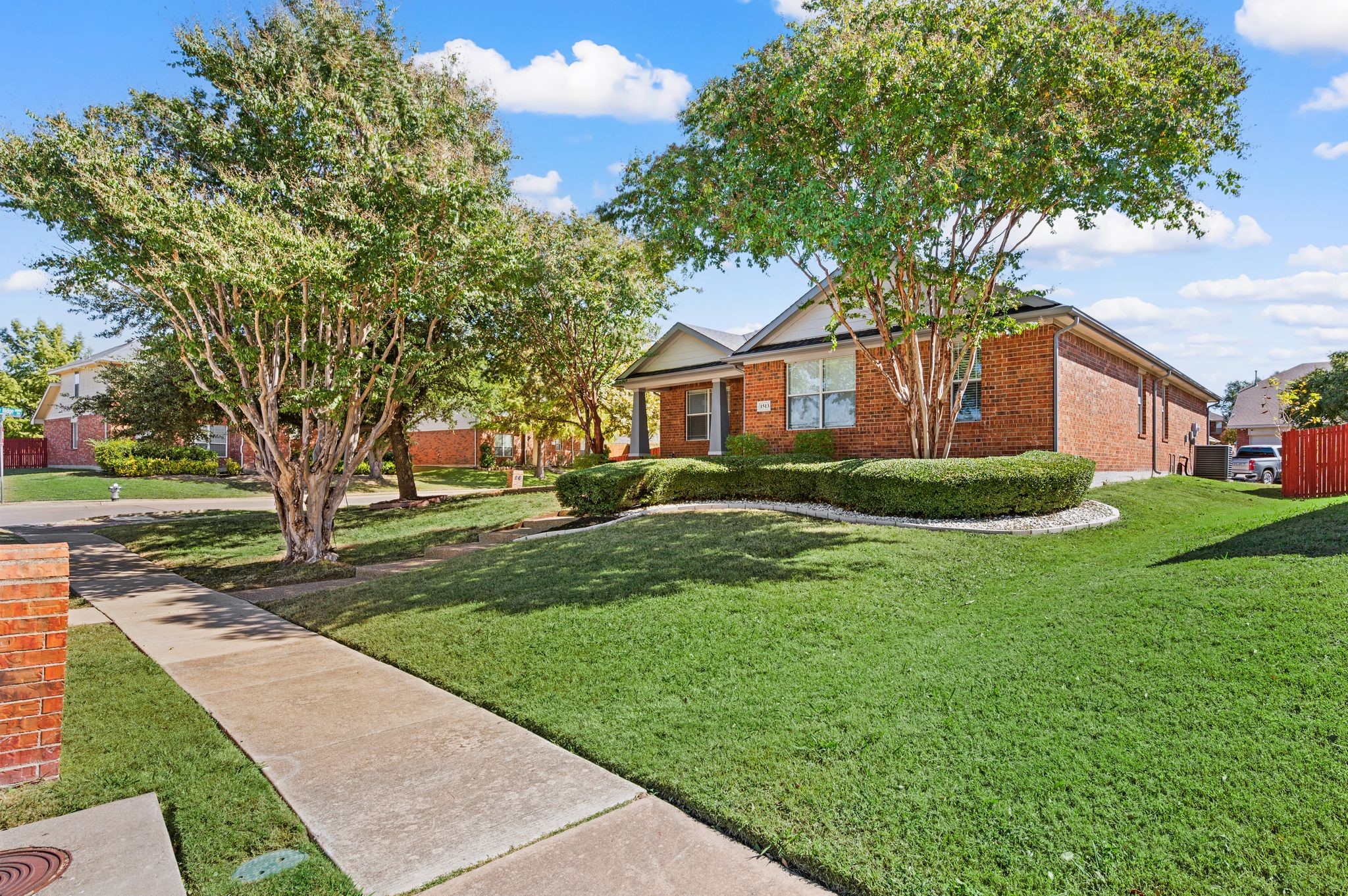 1513 Walnut Ridge Drive