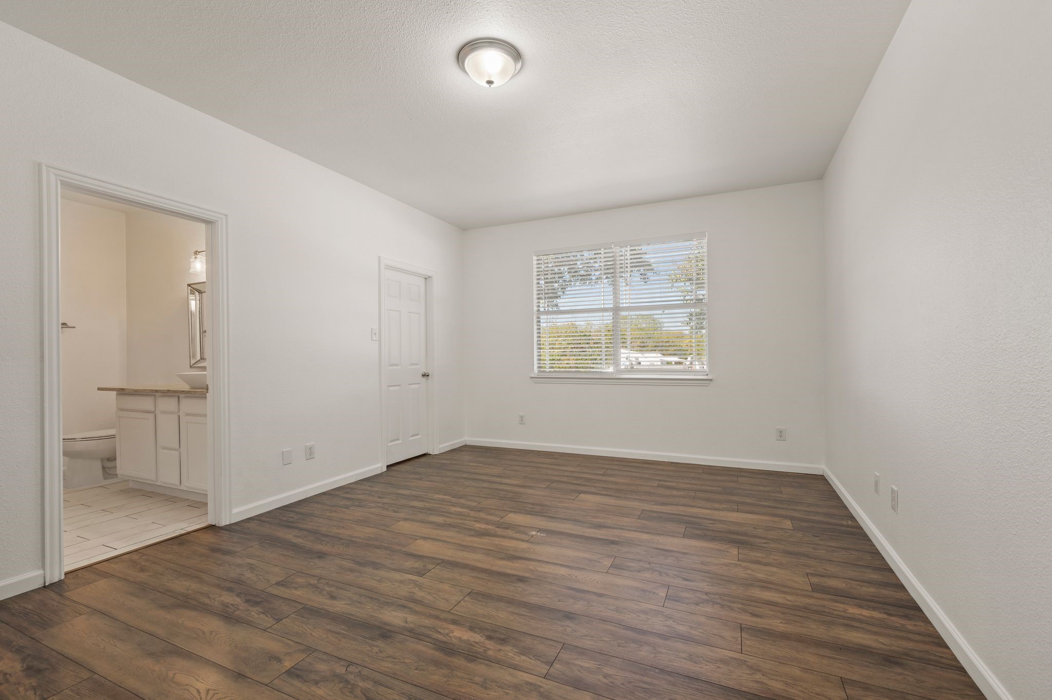 1513 Walnut Ridge Drive