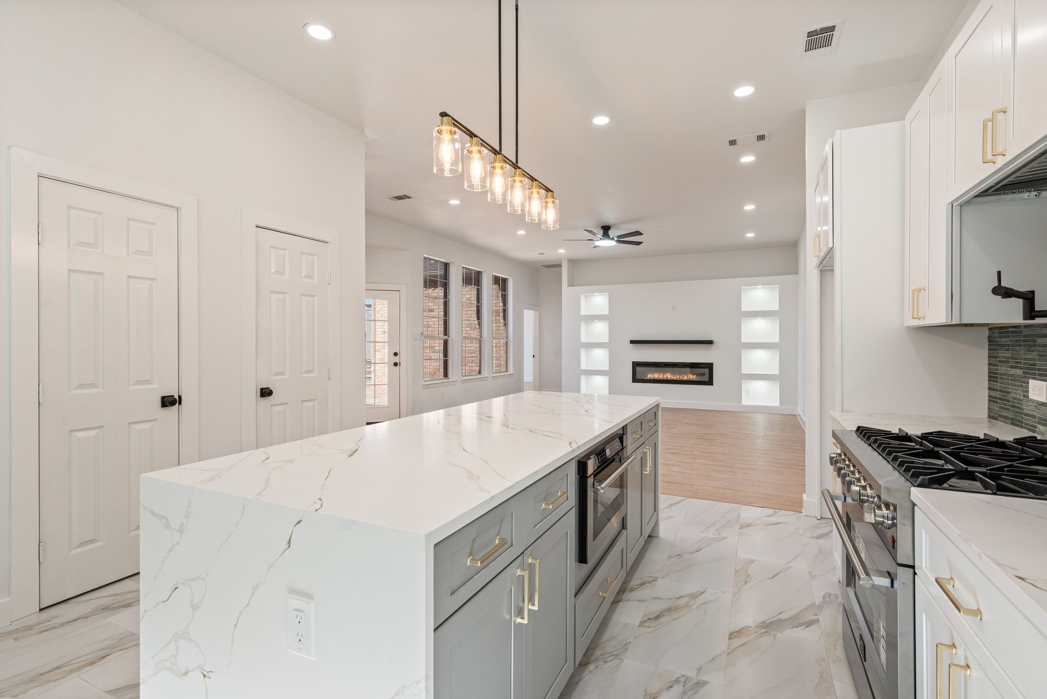 6517 Copperfield Lane