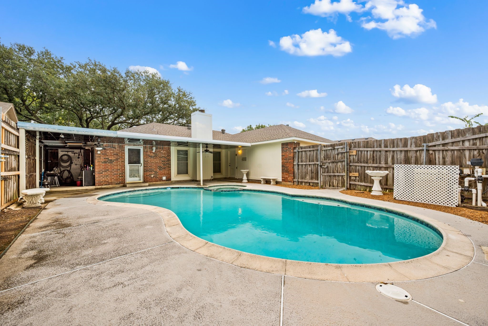 6605 Bluebonnet Drive