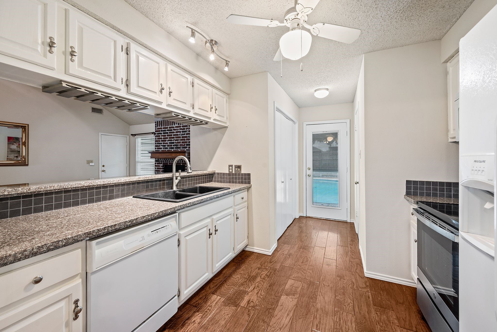 6605 Bluebonnet Drive