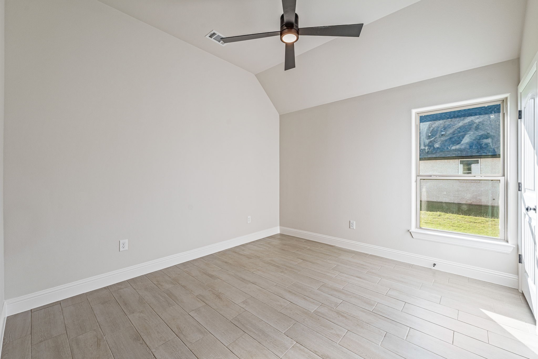 2160 Middlewood Circle