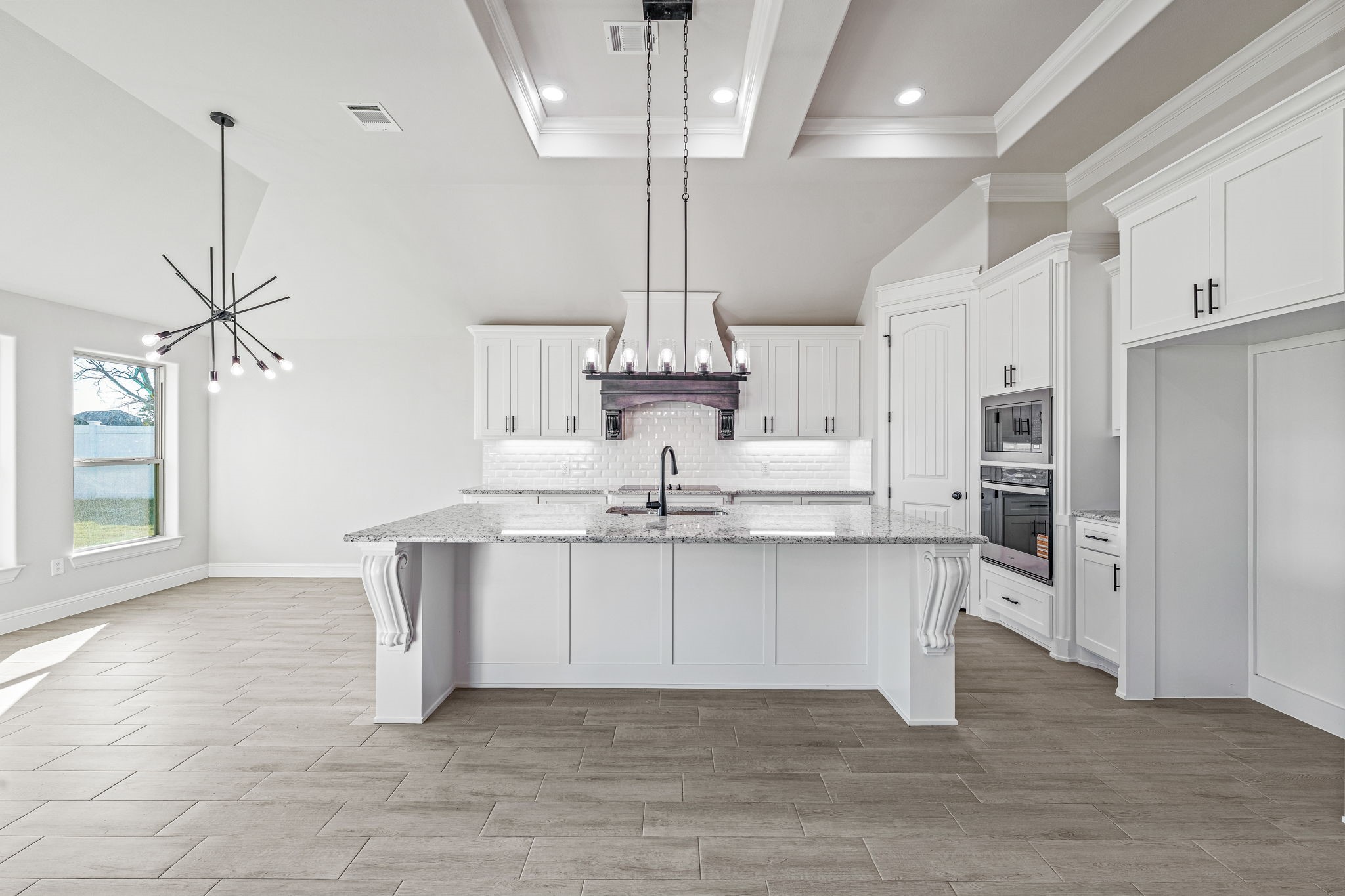 2160 Middlewood Circle