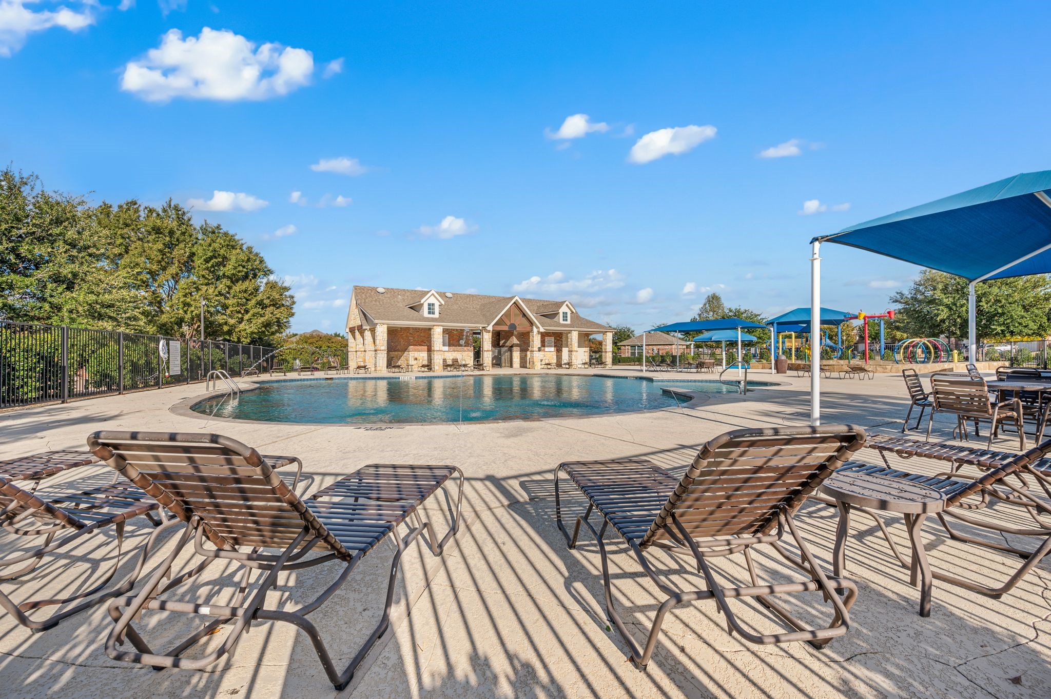 2405 Hammock Lake Drive