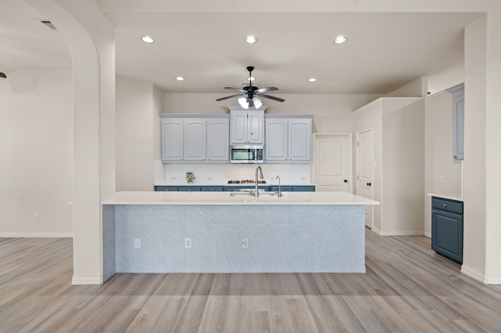 2405 Hammock Lake Drive