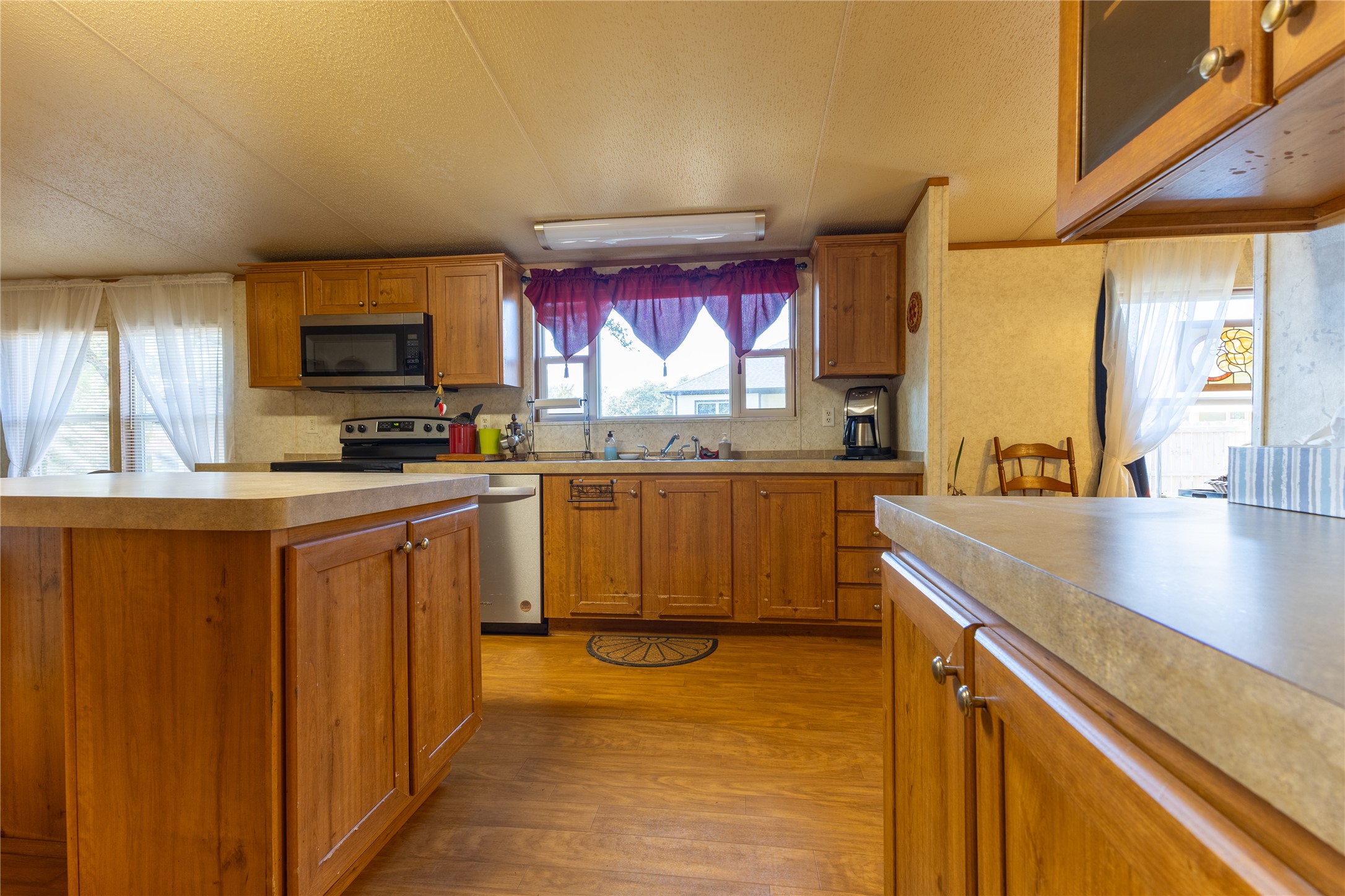 3033 Steepleridge Circle