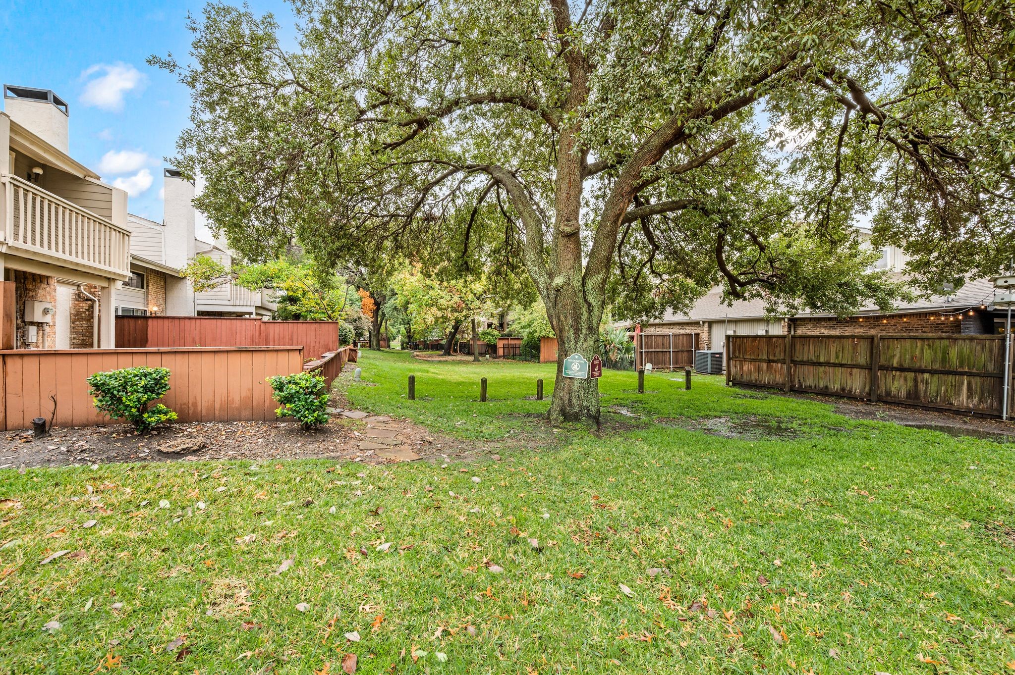 2900 Shady Lake Circle