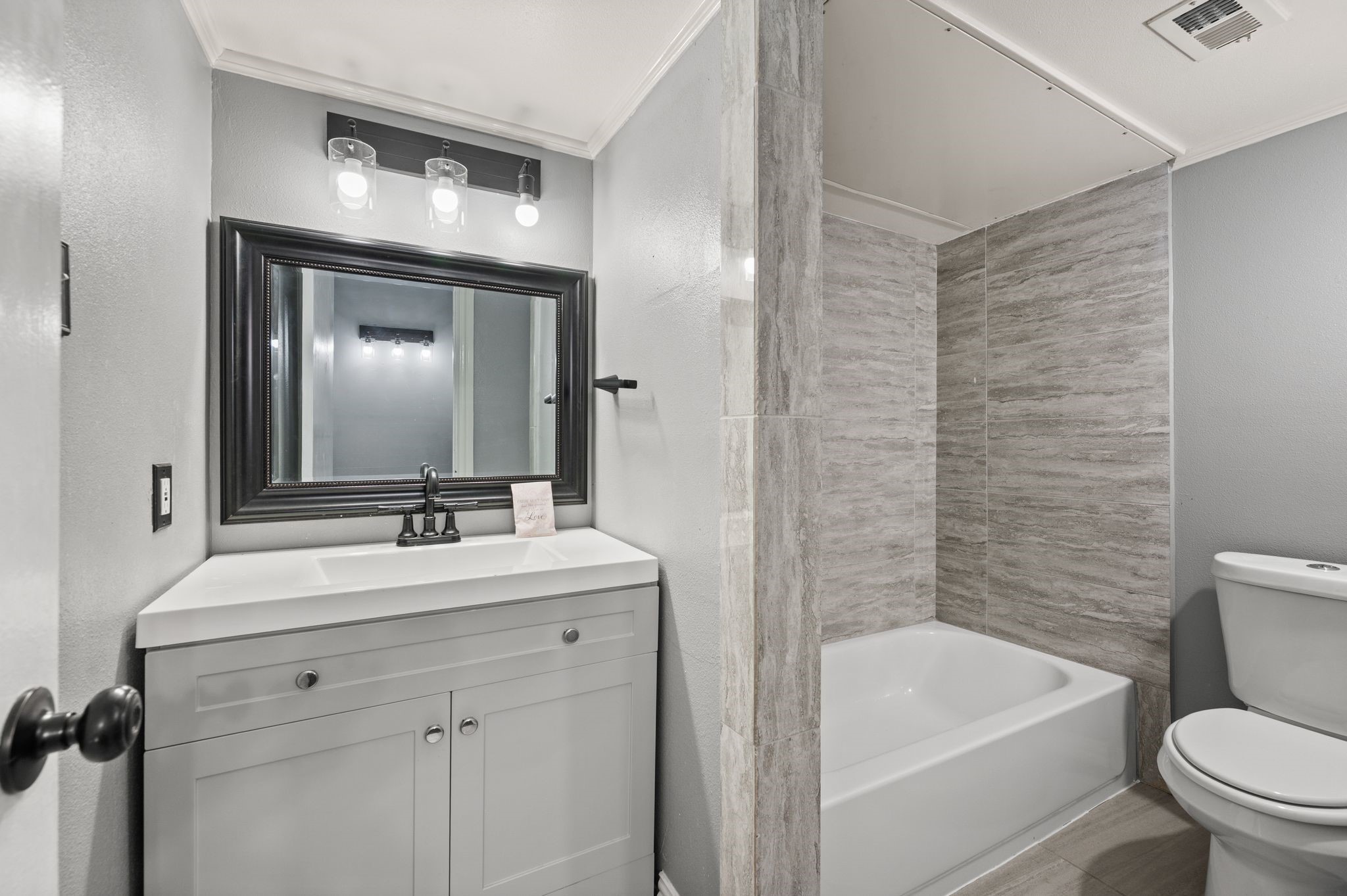 2900 Shady Lake Circle