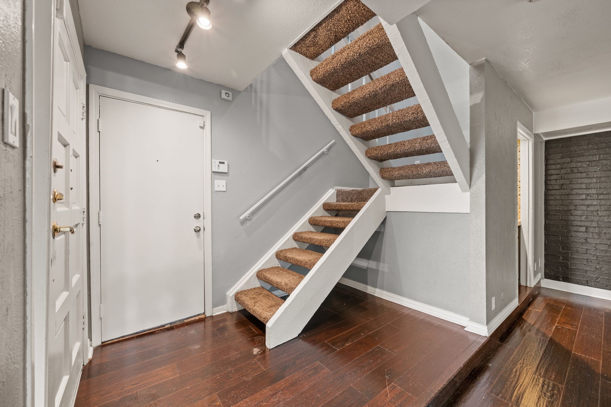 2900 Shady Lake Circle