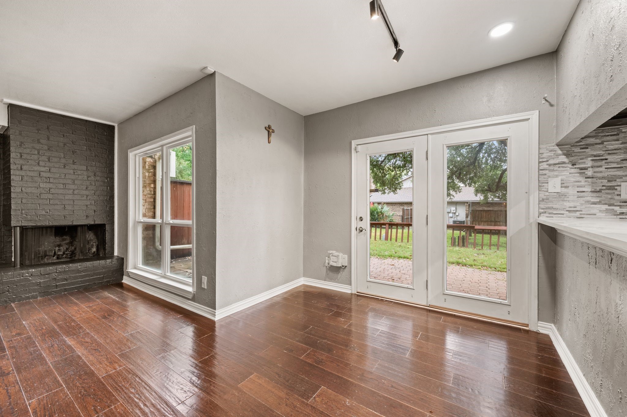 2900 Shady Lake Circle