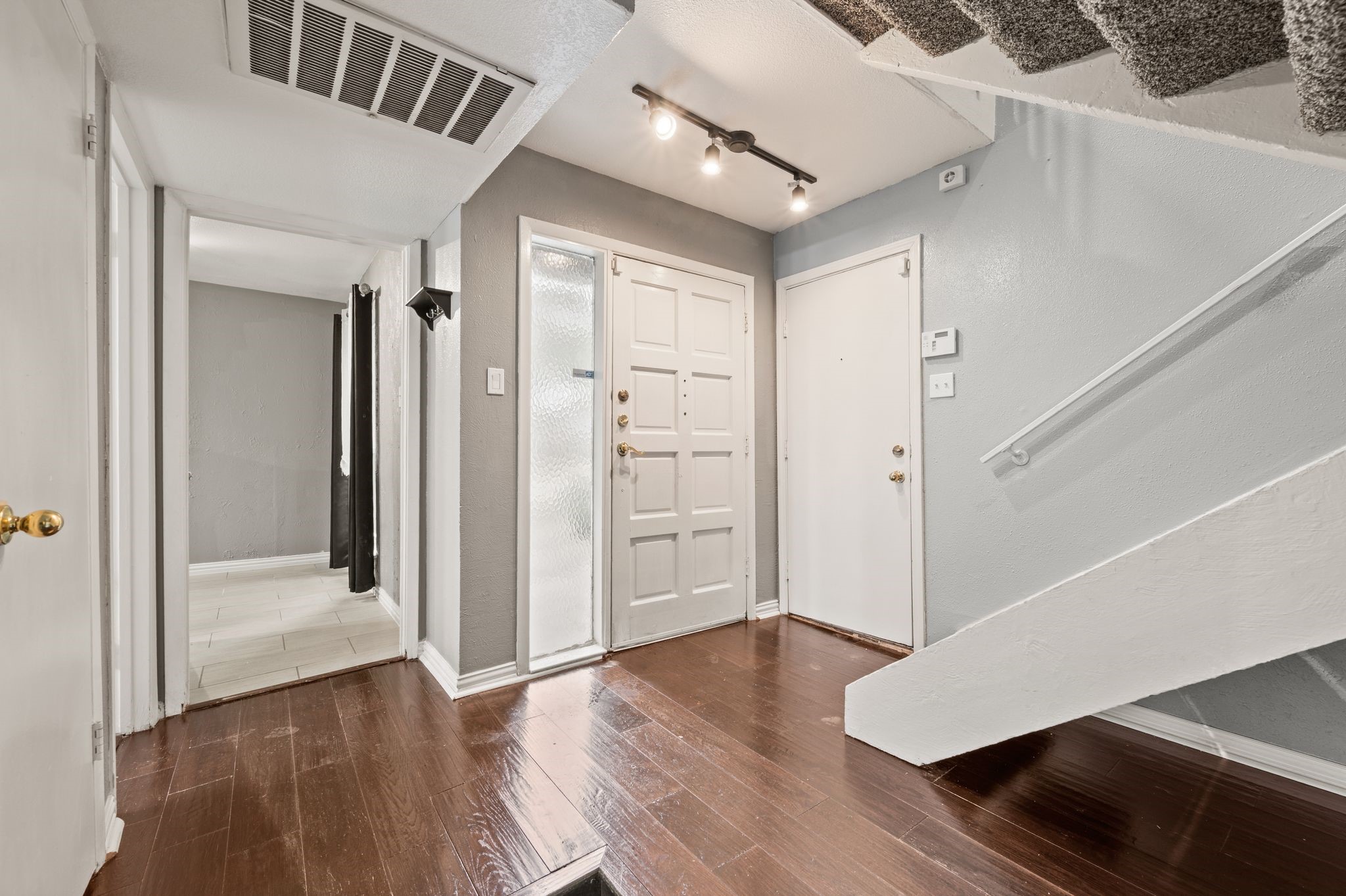 2900 Shady Lake Circle