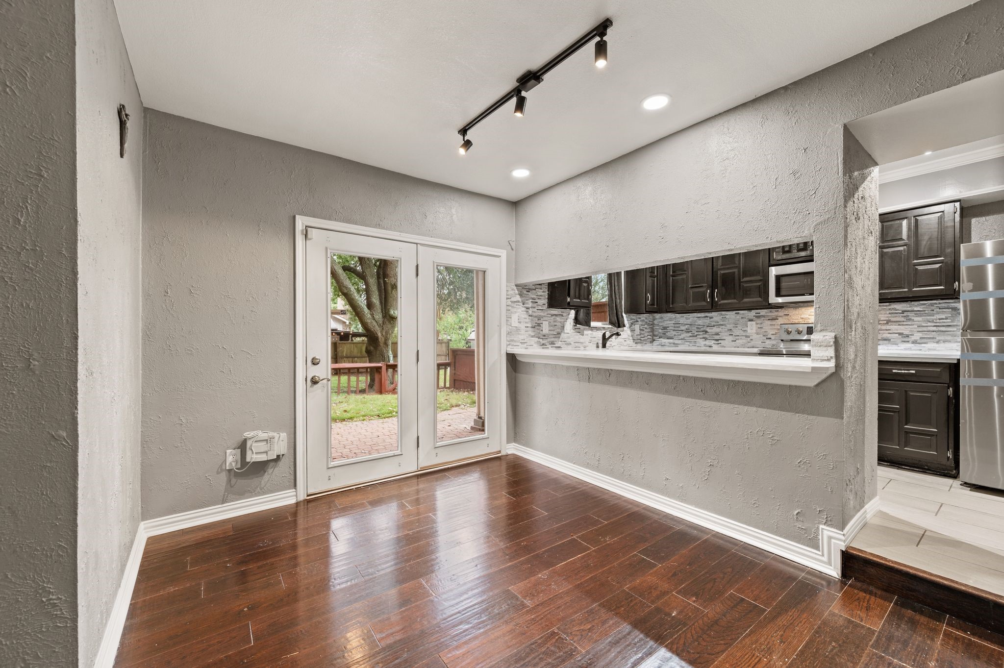 2900 Shady Lake Circle