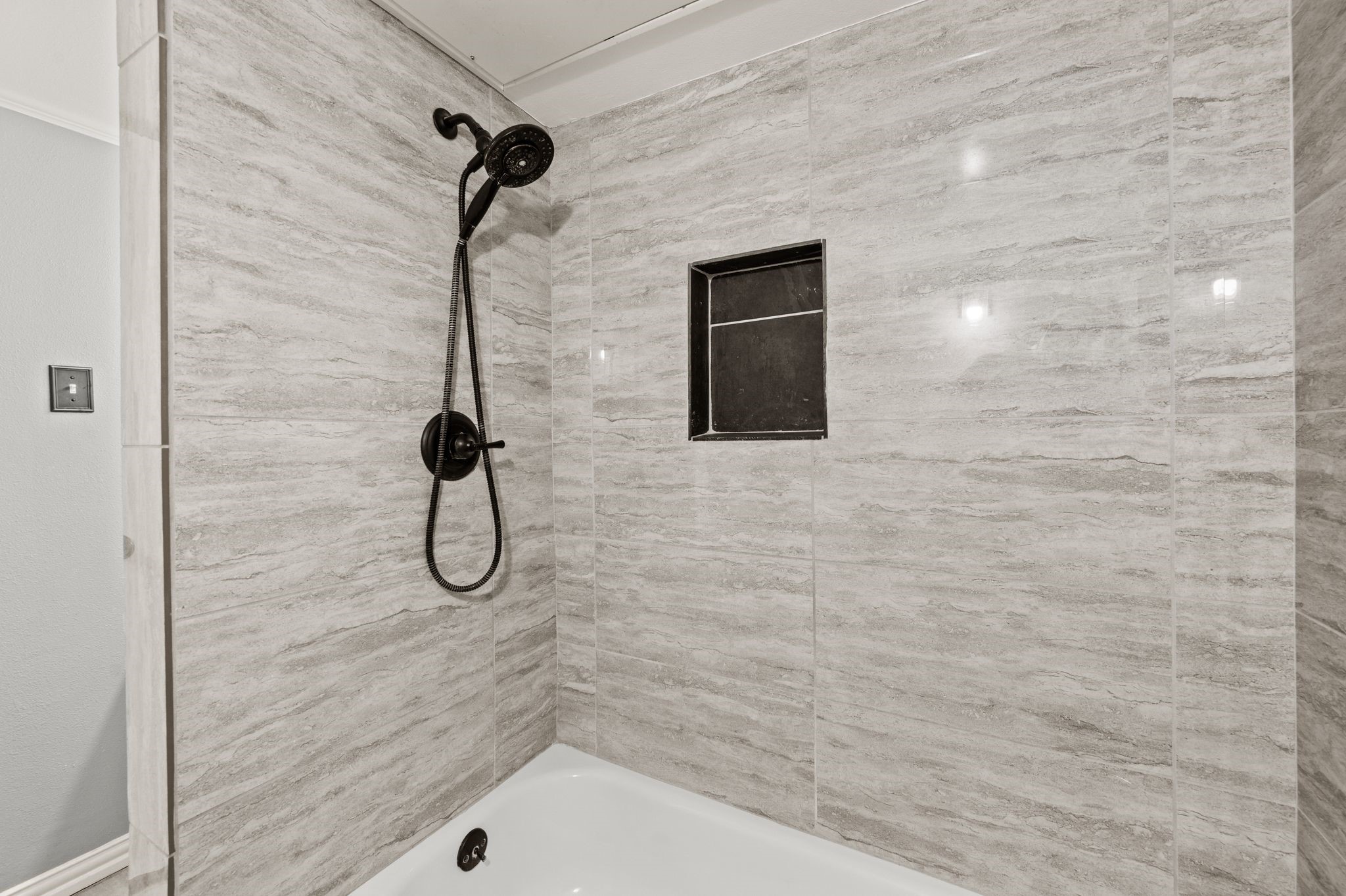 2900 Shady Lake Circle