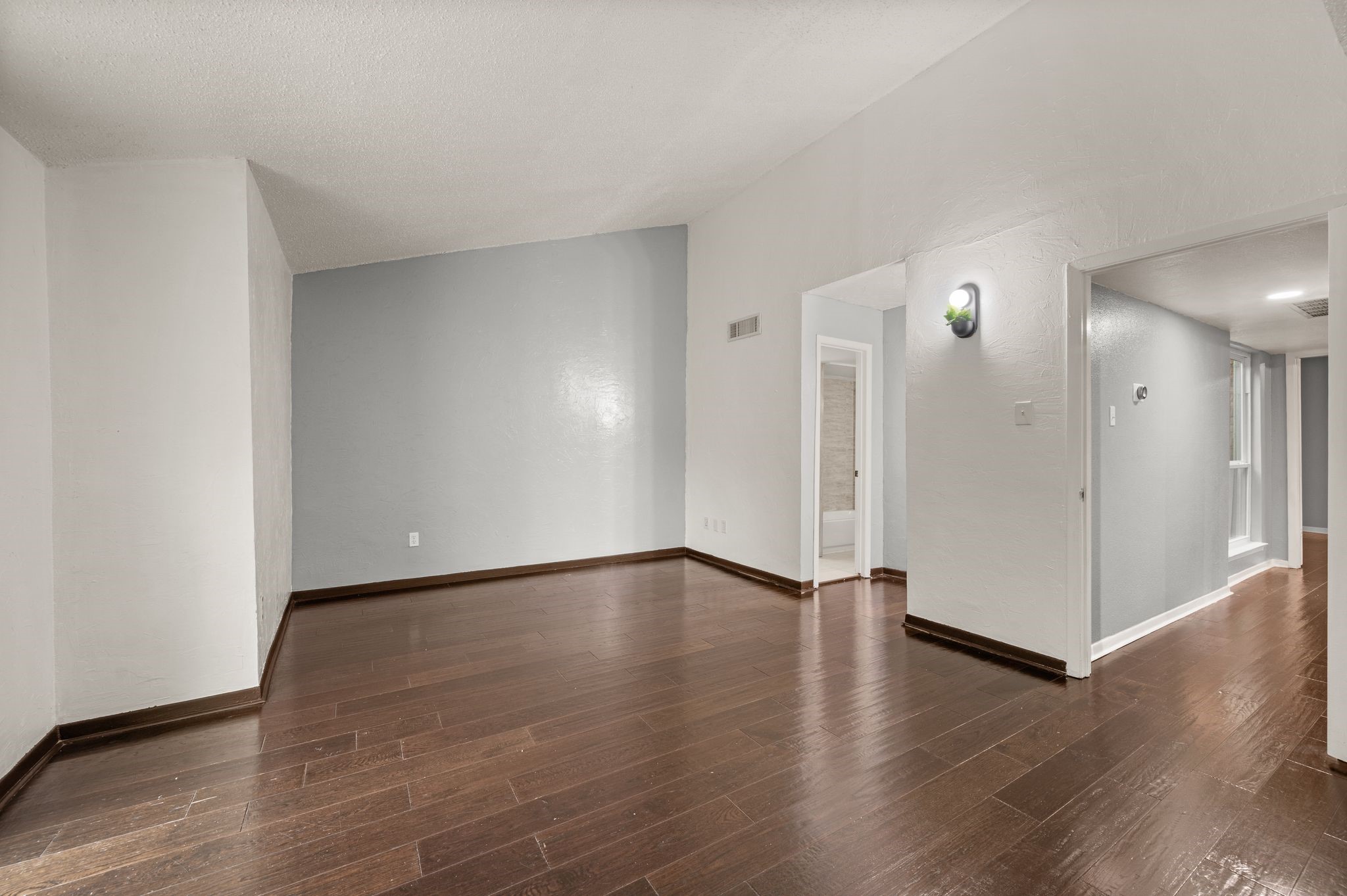 2900 Shady Lake Circle