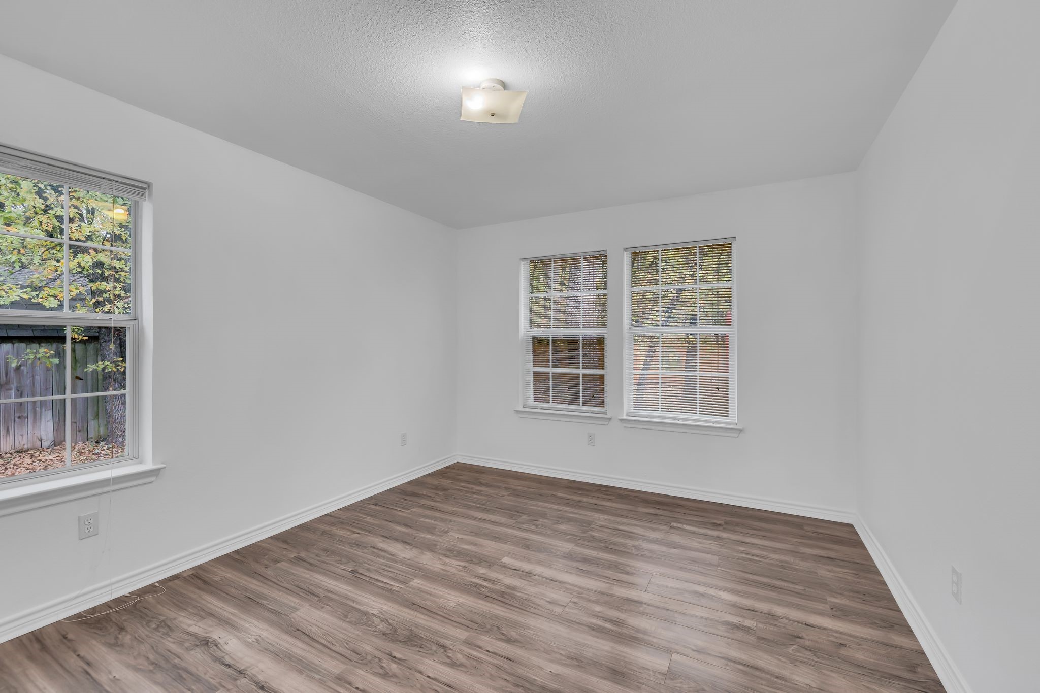 4818 Blue Water Circle