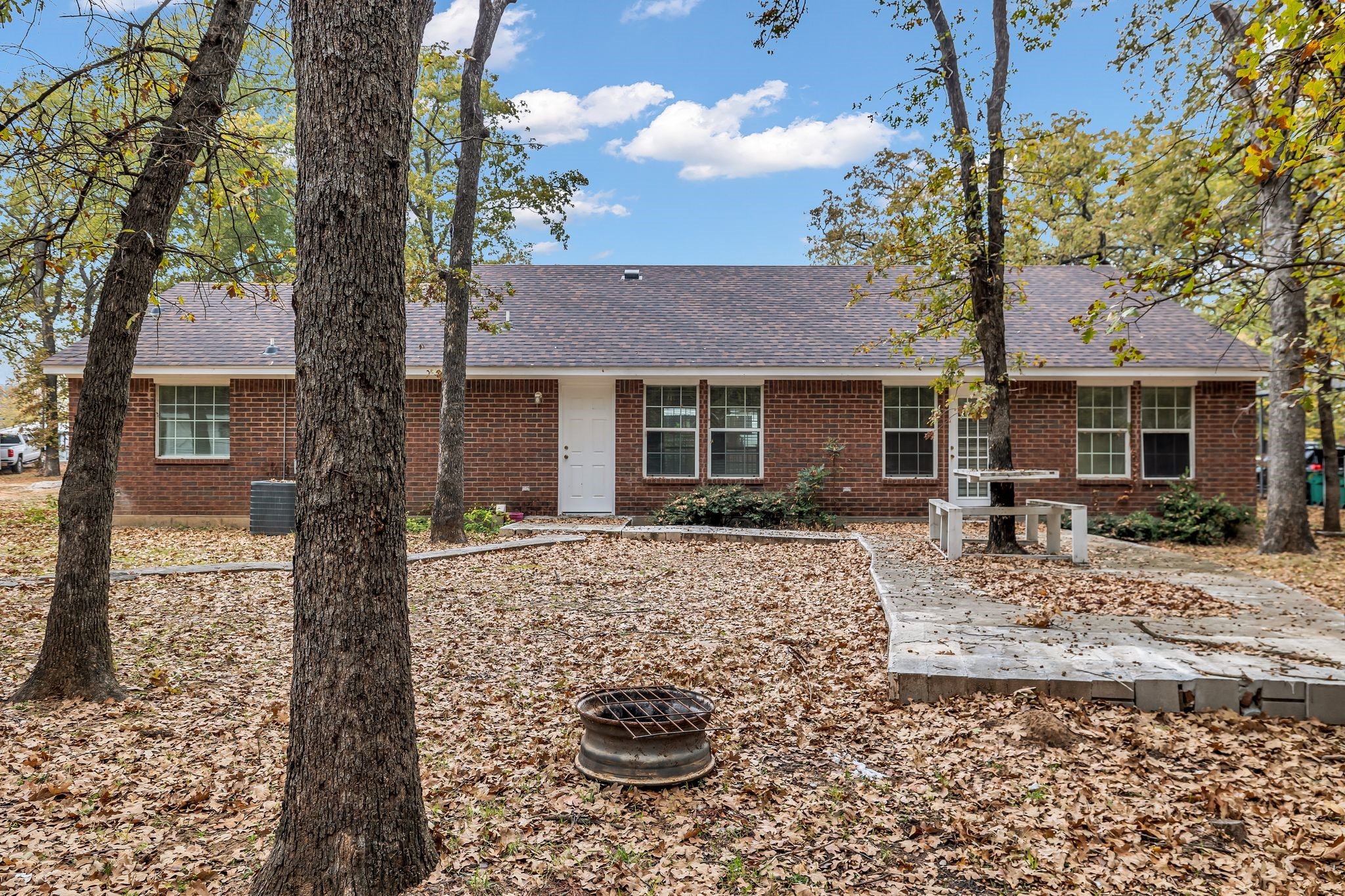 4818 Blue Water Circle