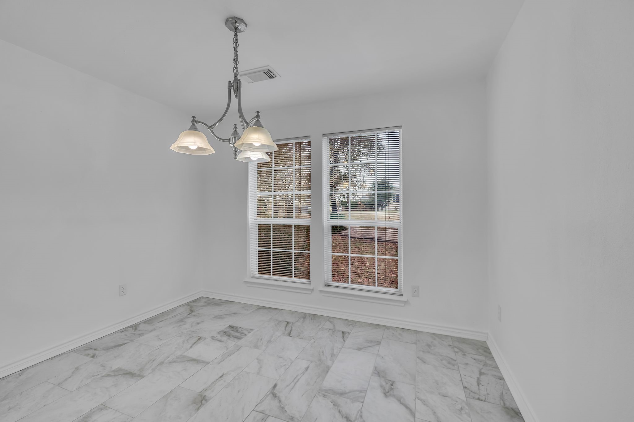 4818 Blue Water Circle