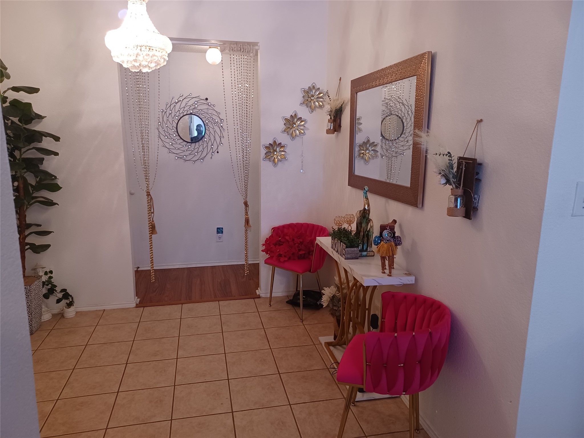 2808 Goldfinch Drive