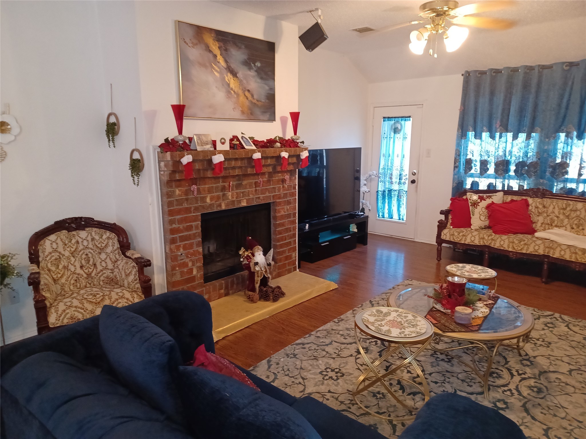 2808 Goldfinch Drive