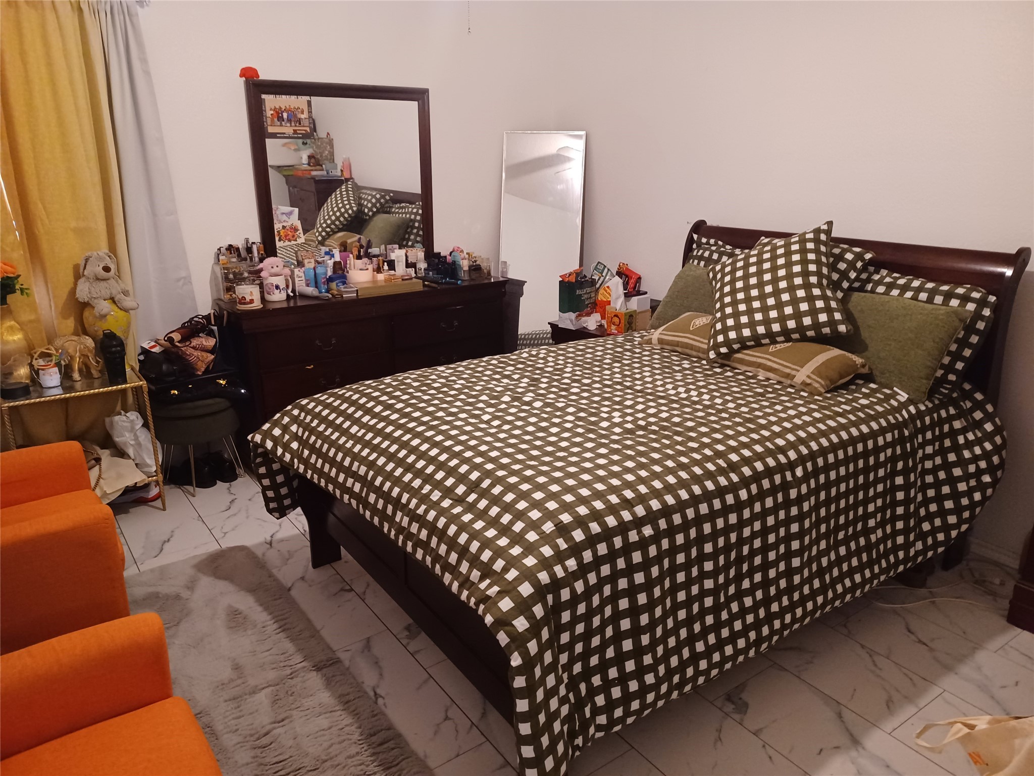 2808 Goldfinch Drive