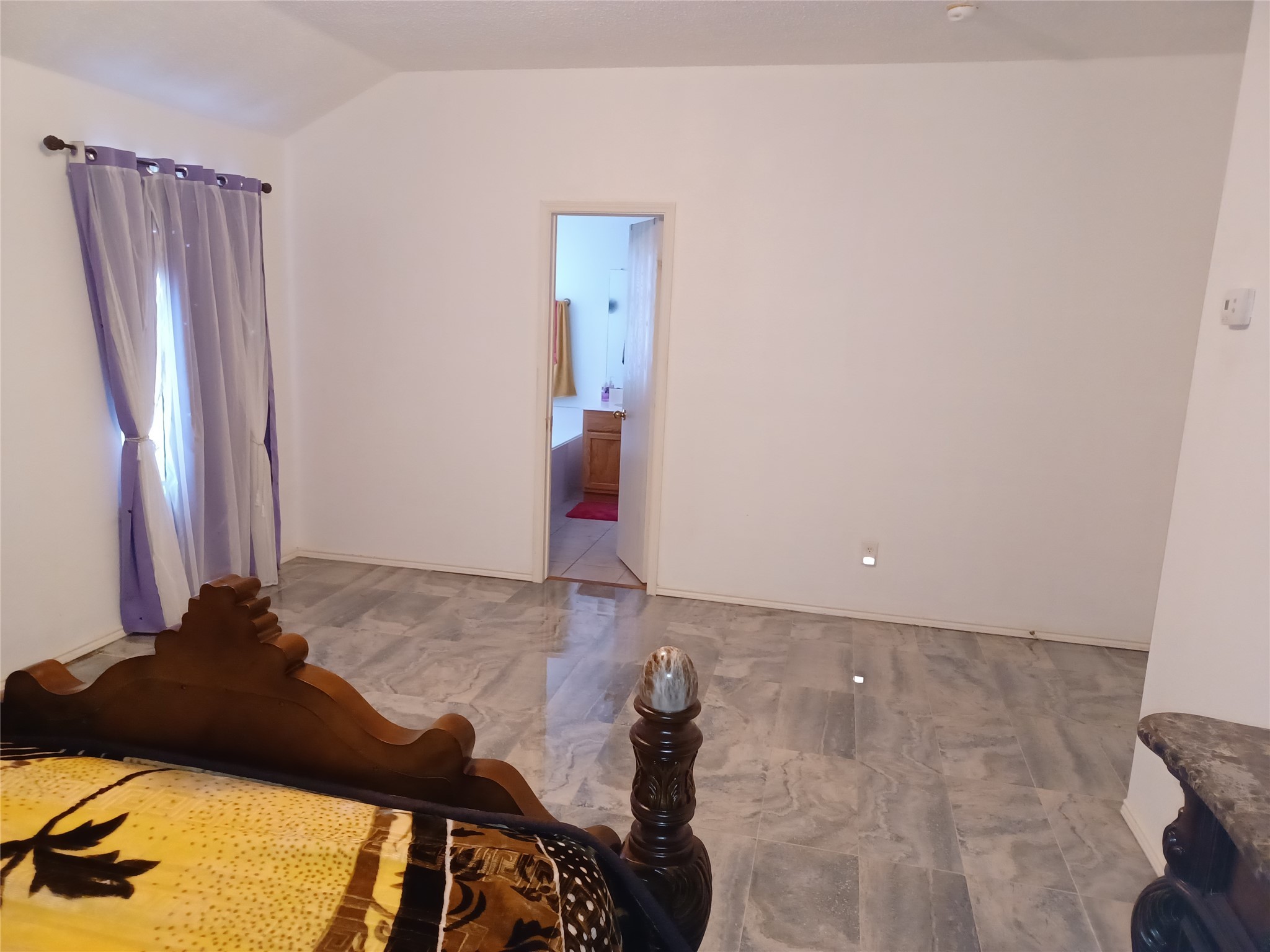 2808 Goldfinch Drive