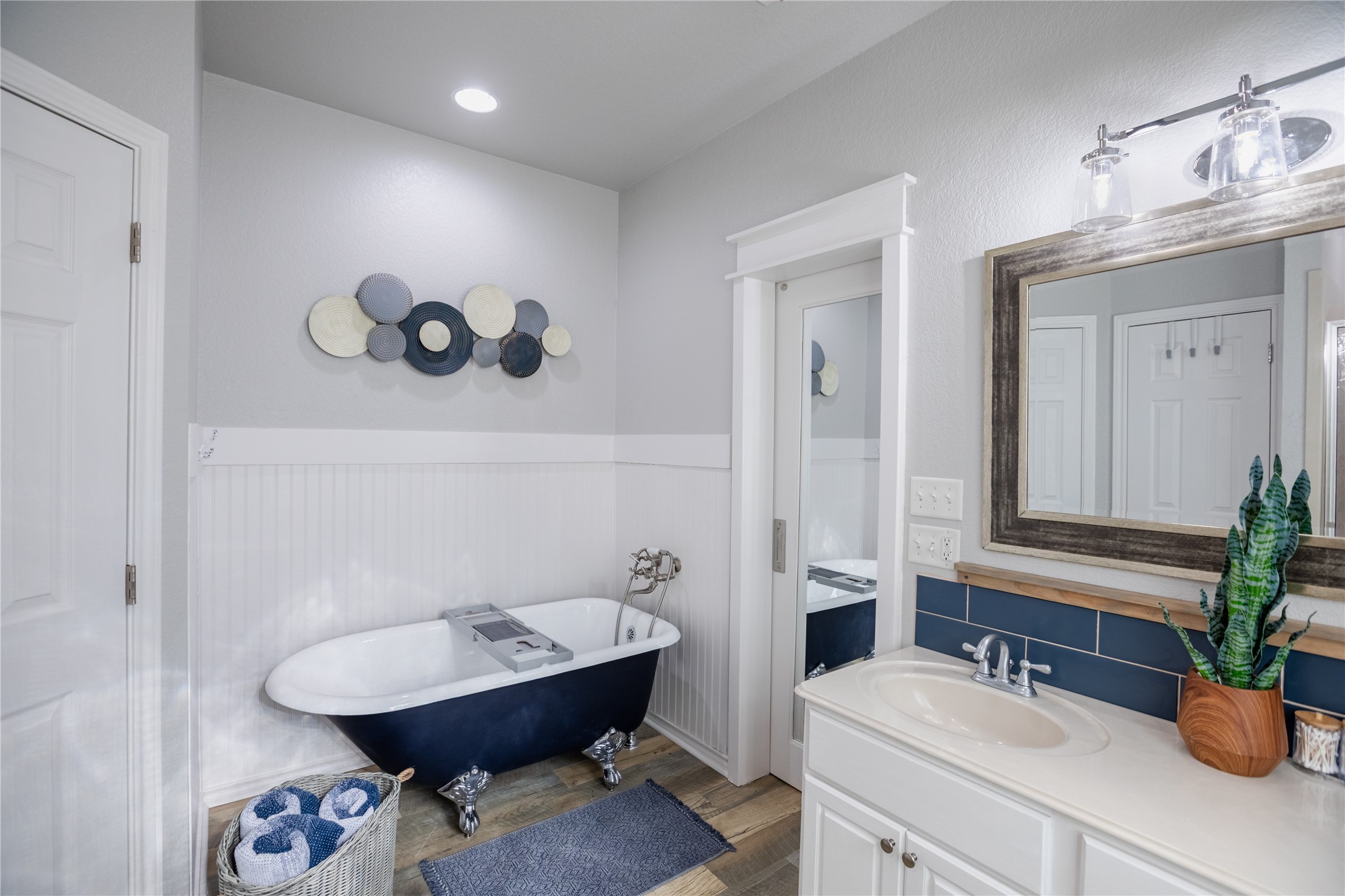 2702 River Ridge Court