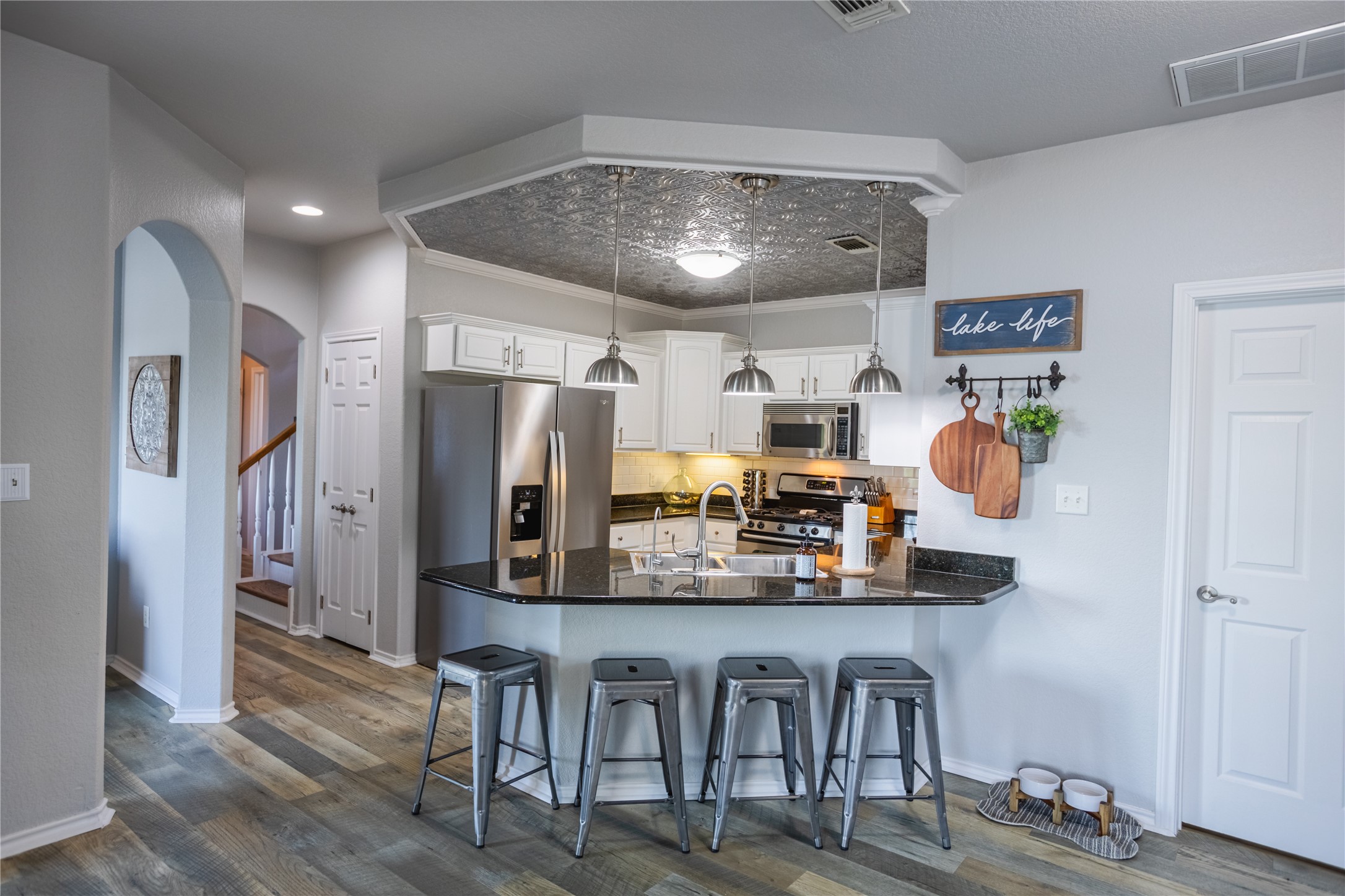 2702 River Ridge Court