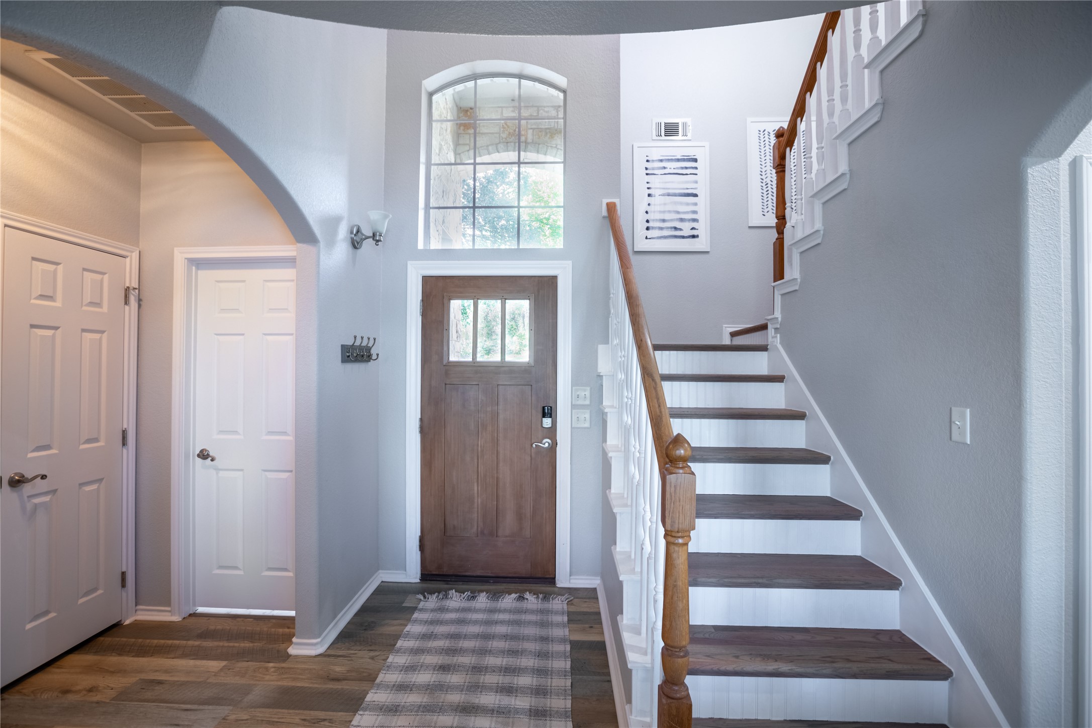 2702 River Ridge Court