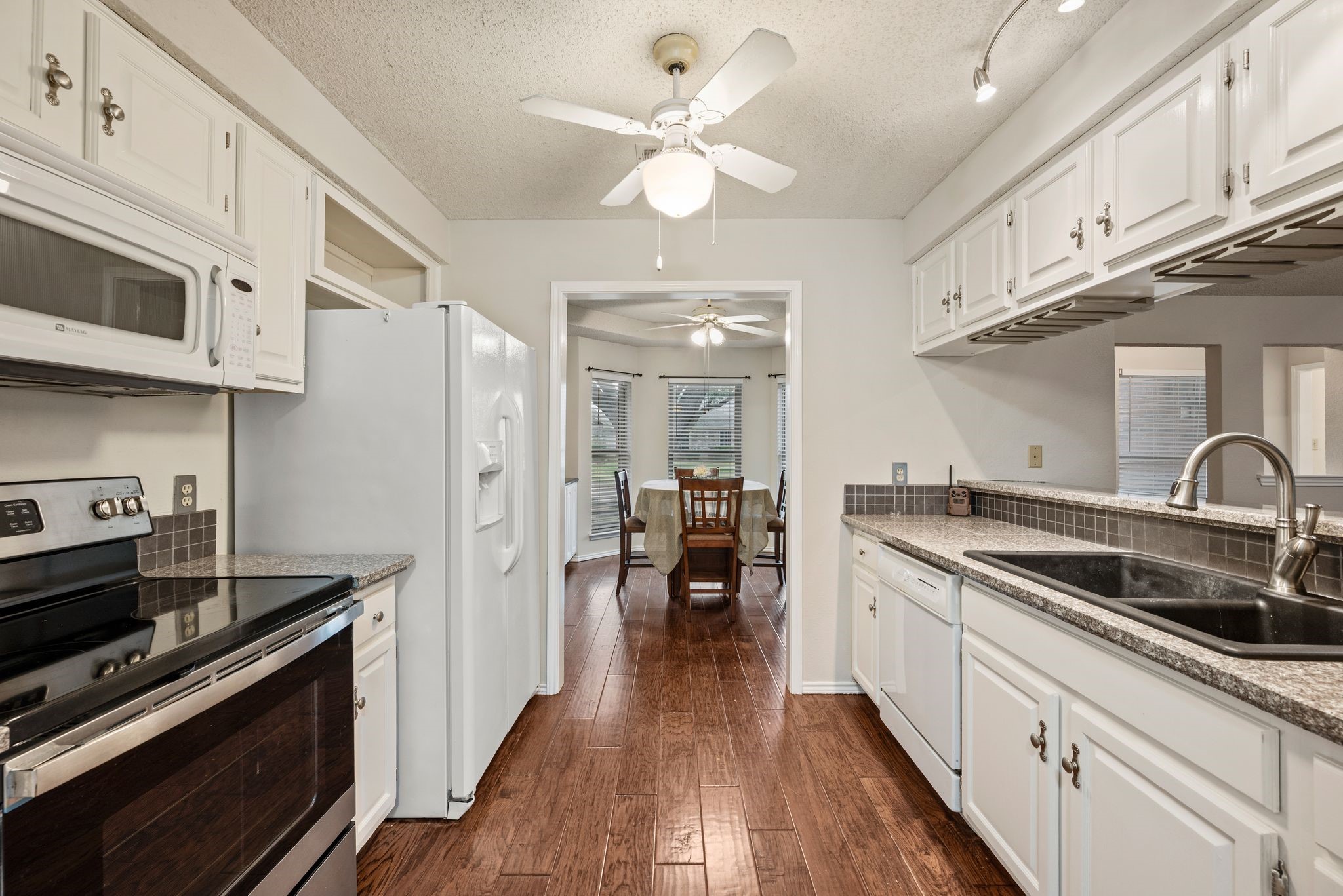 6605 Bluebonnet Drive