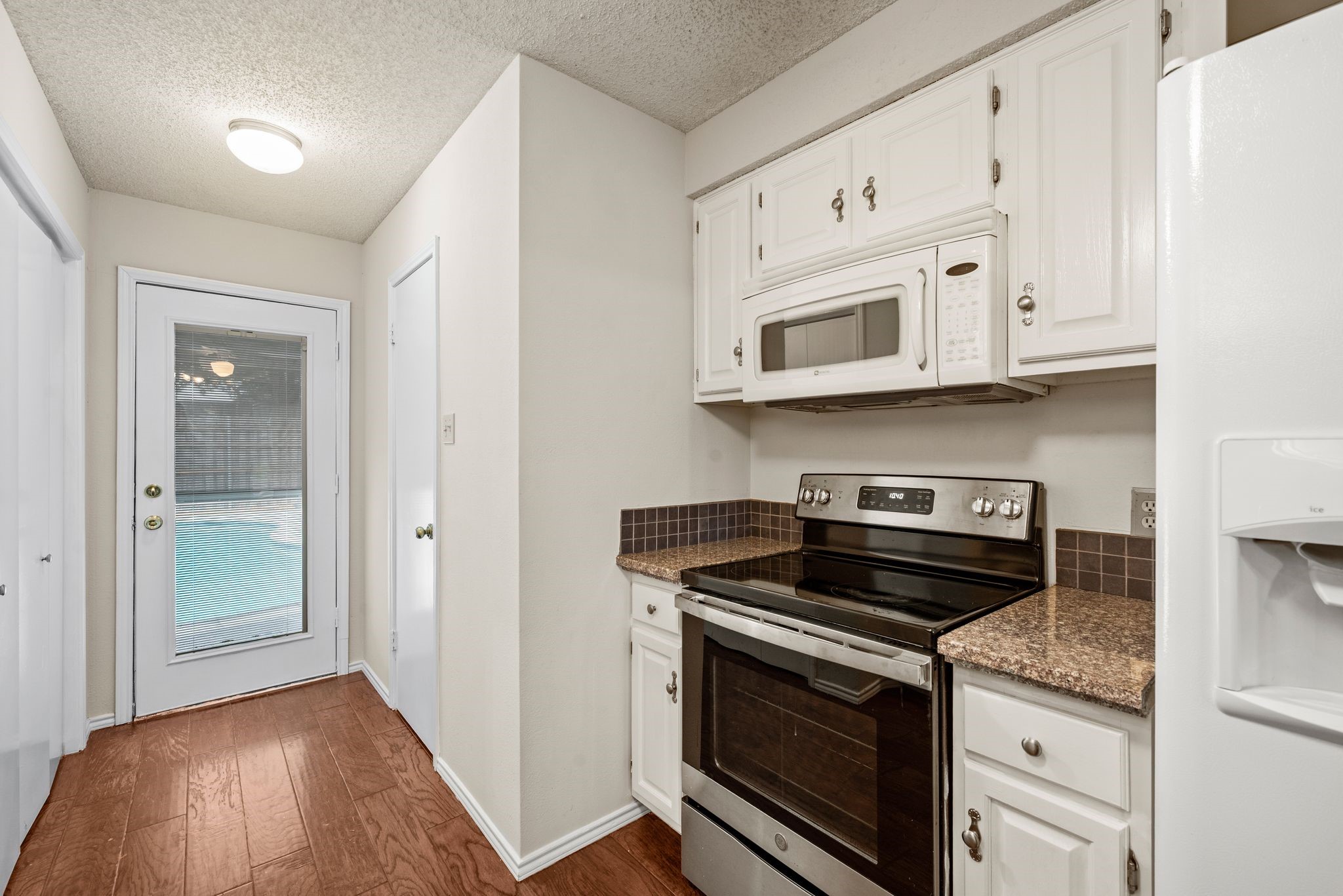 6605 Bluebonnet Drive