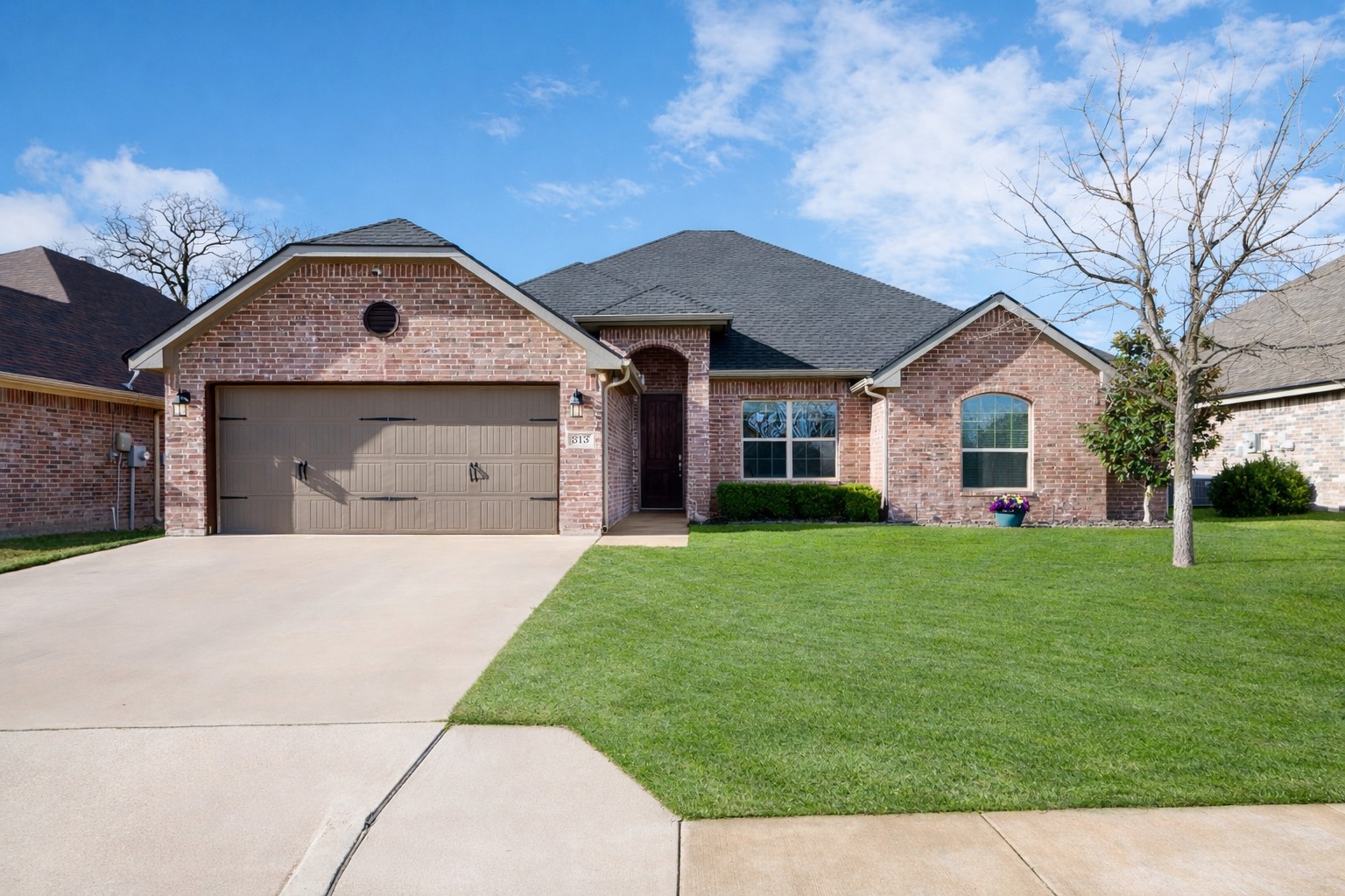 313 Donna Circle