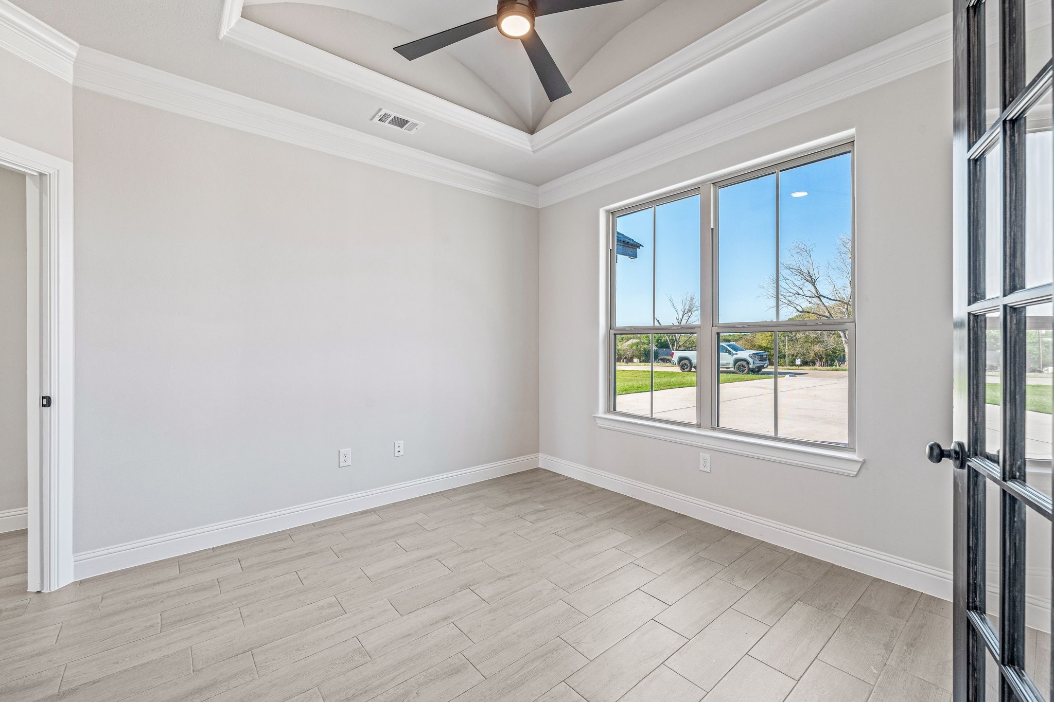 2160 Middlewood Circle