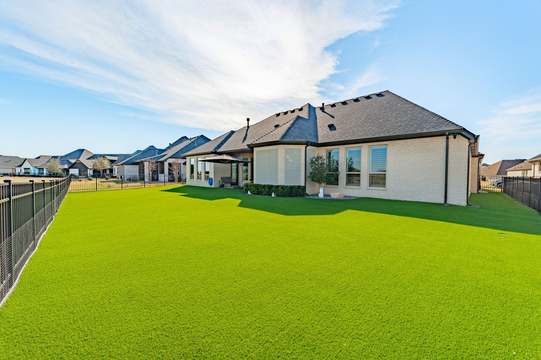 2040 Spieth Street