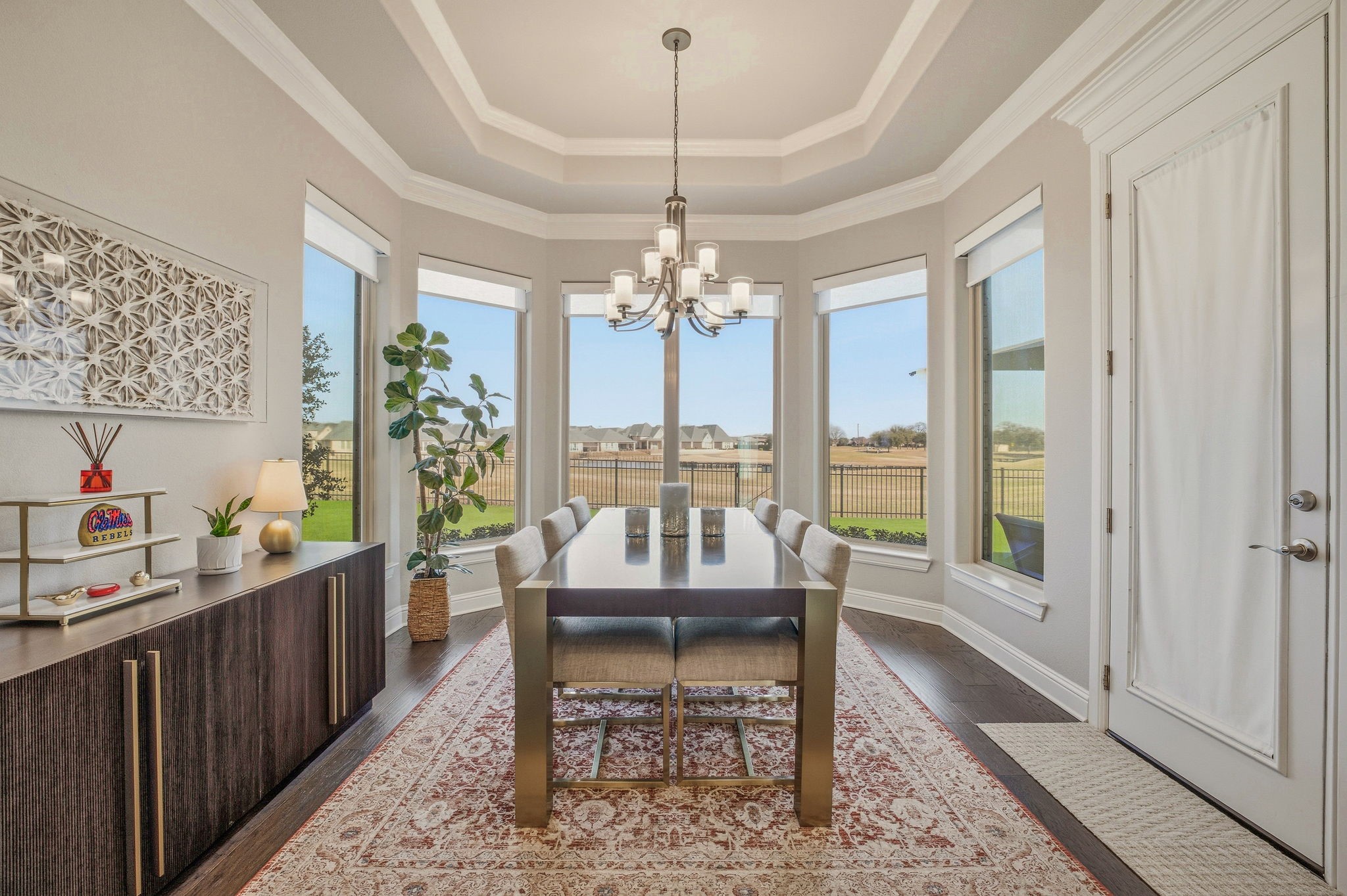 2040 Spieth Street
