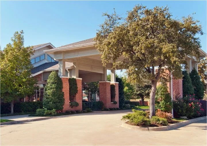 8707 Valley Ranch Parkway W 335